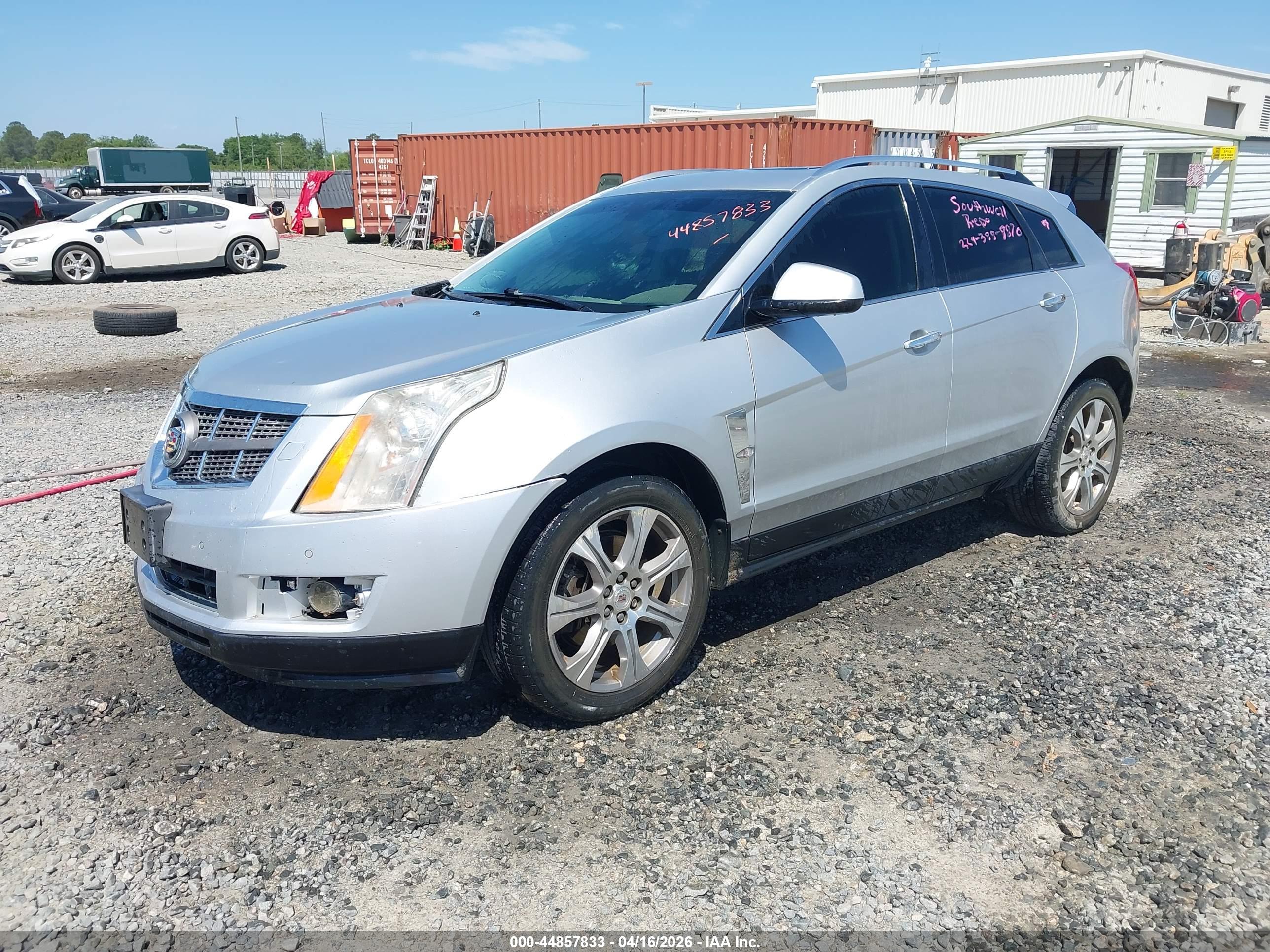CADILLAC SRX image 2