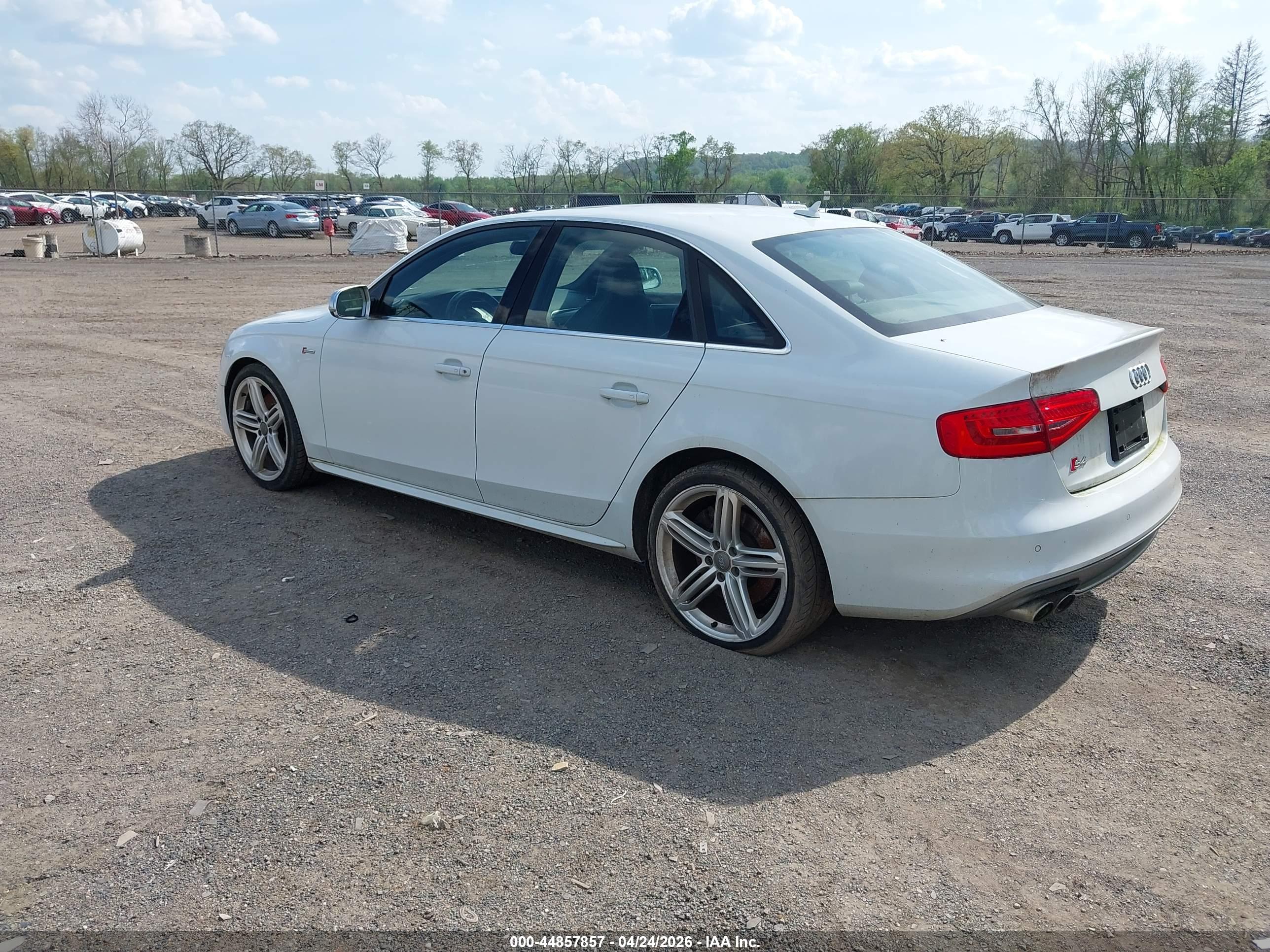 AUDI S4 image 3