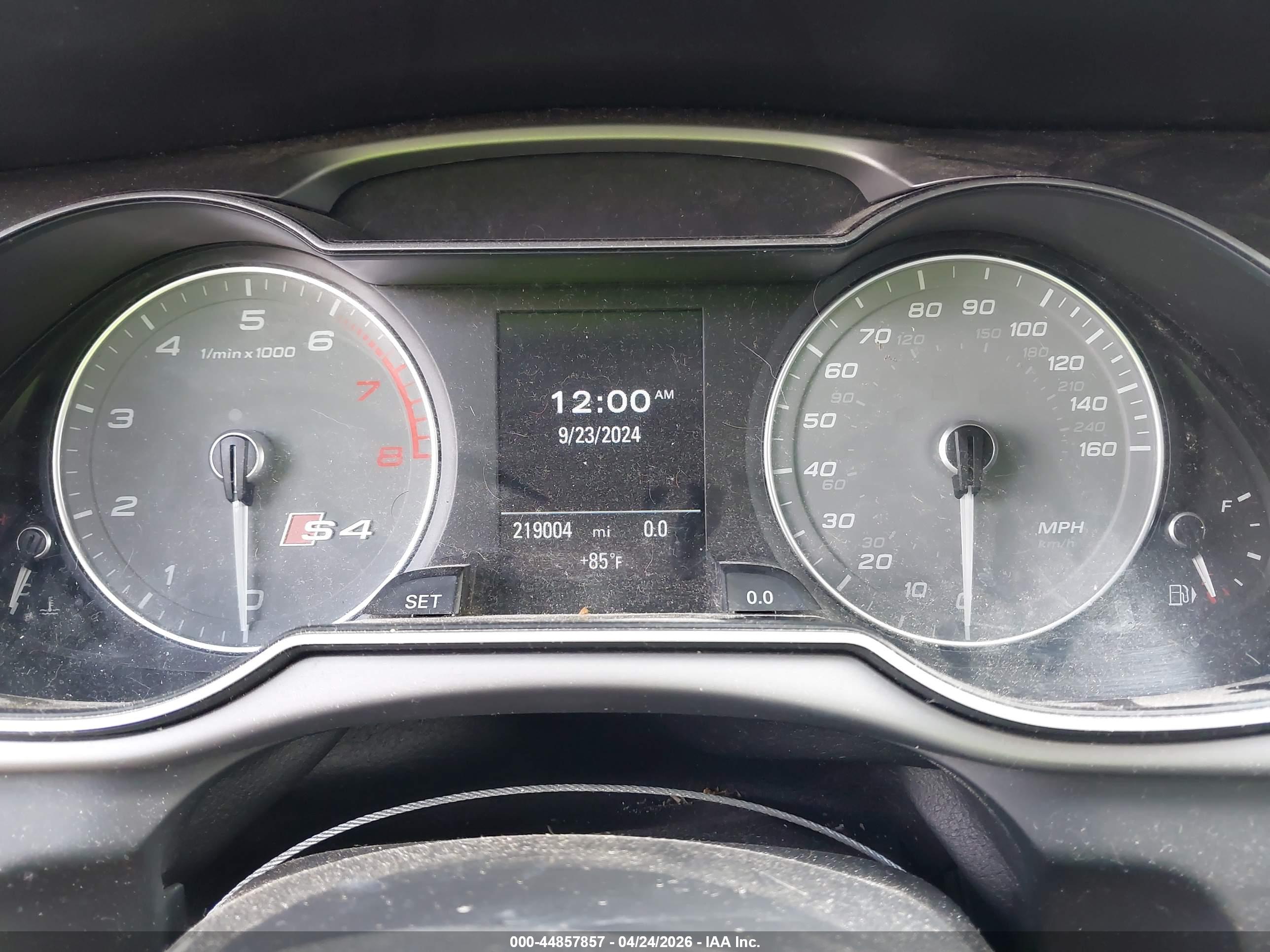 AUDI S4 image 7