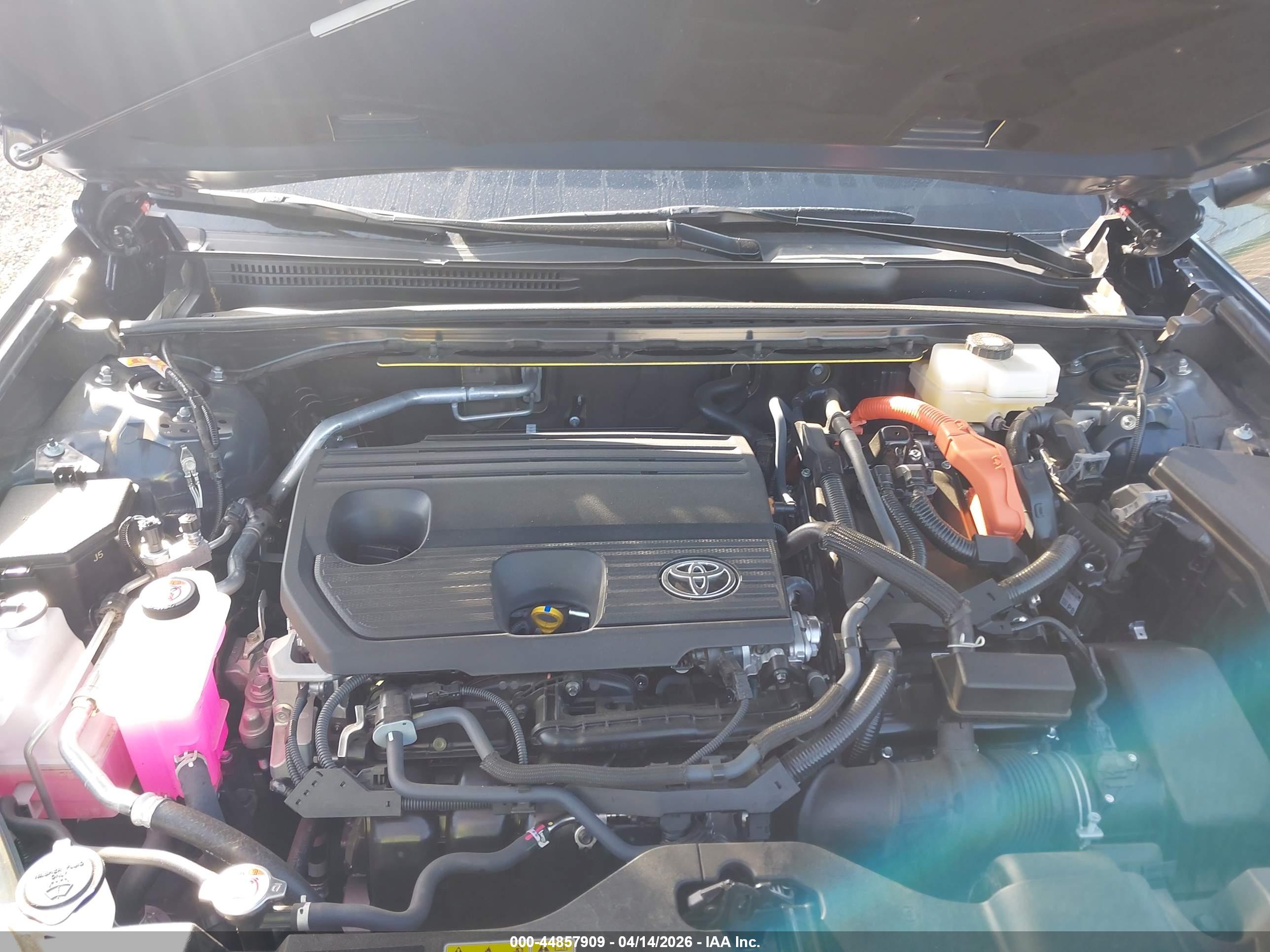 TOYOTA CROWN image 10