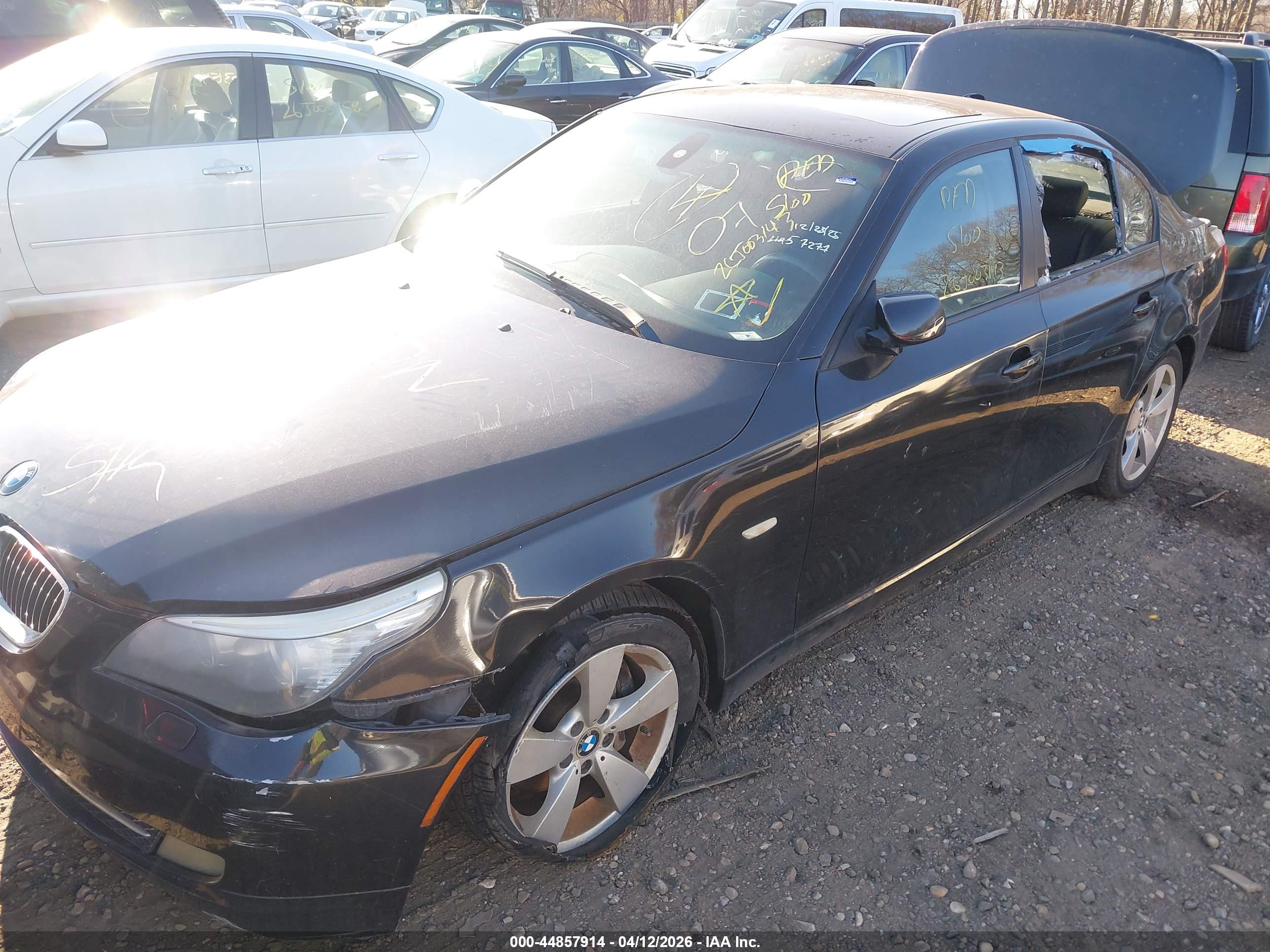BMW 528XI image 6