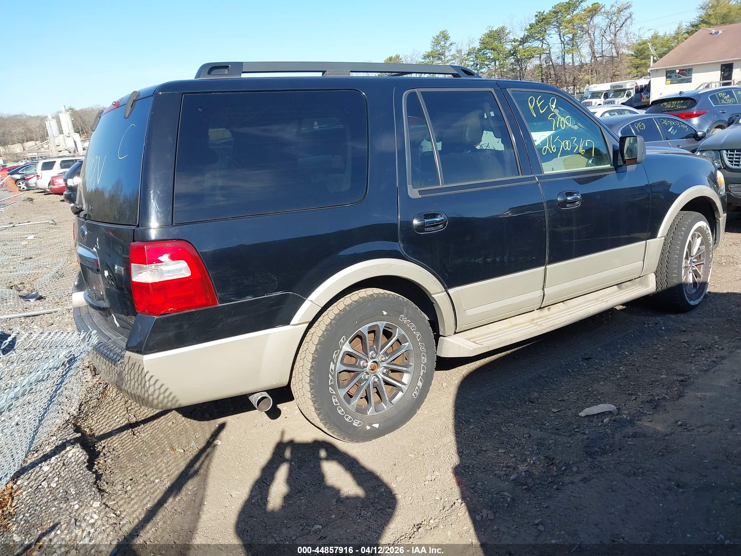 FORD EXPEDITION image 4