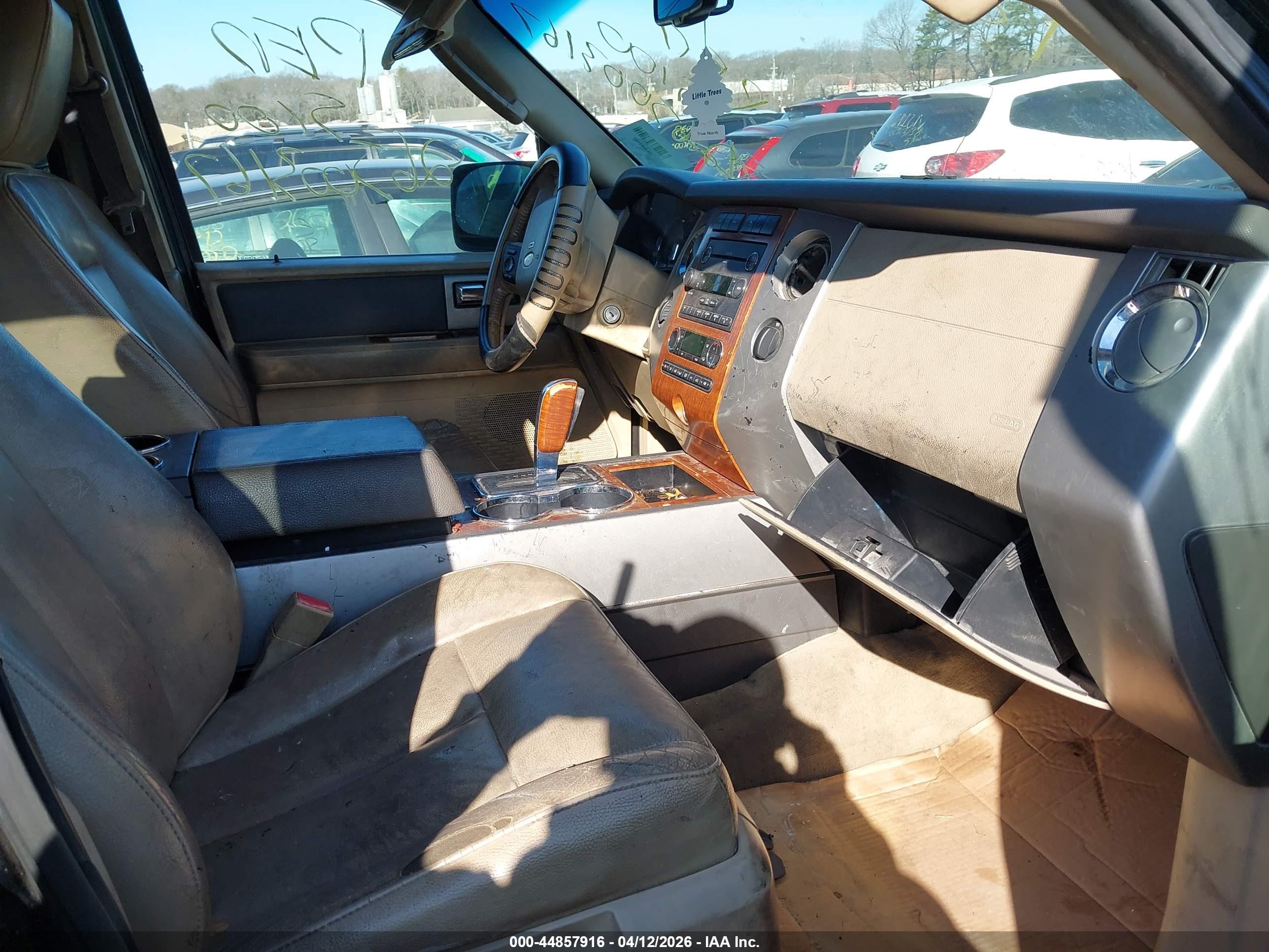 FORD EXPEDITION image 5