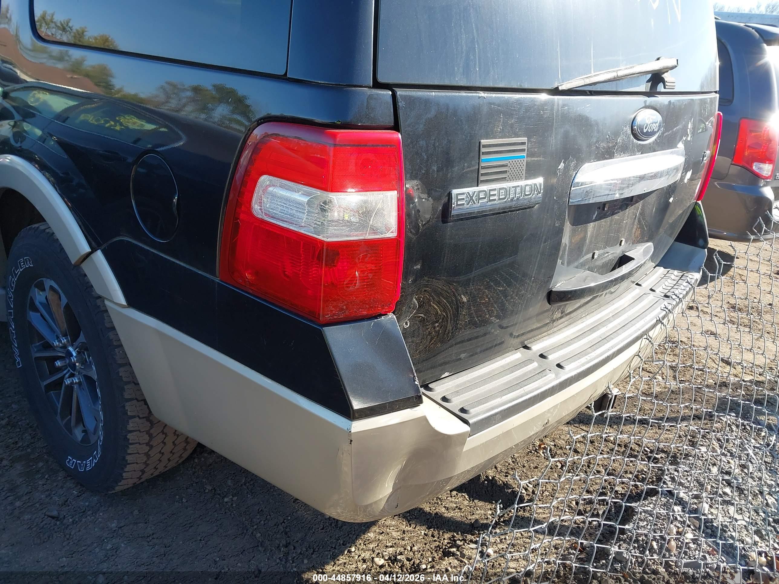 FORD EXPEDITION image 6