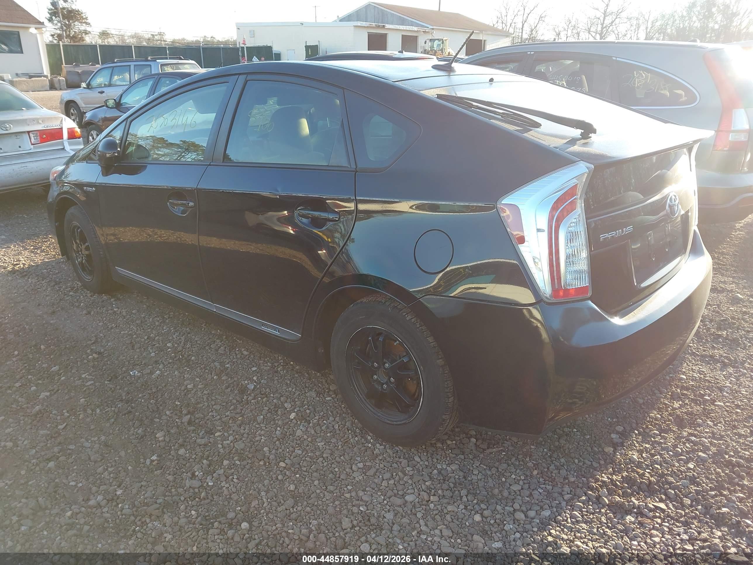 TOYOTA PRIUS image 3