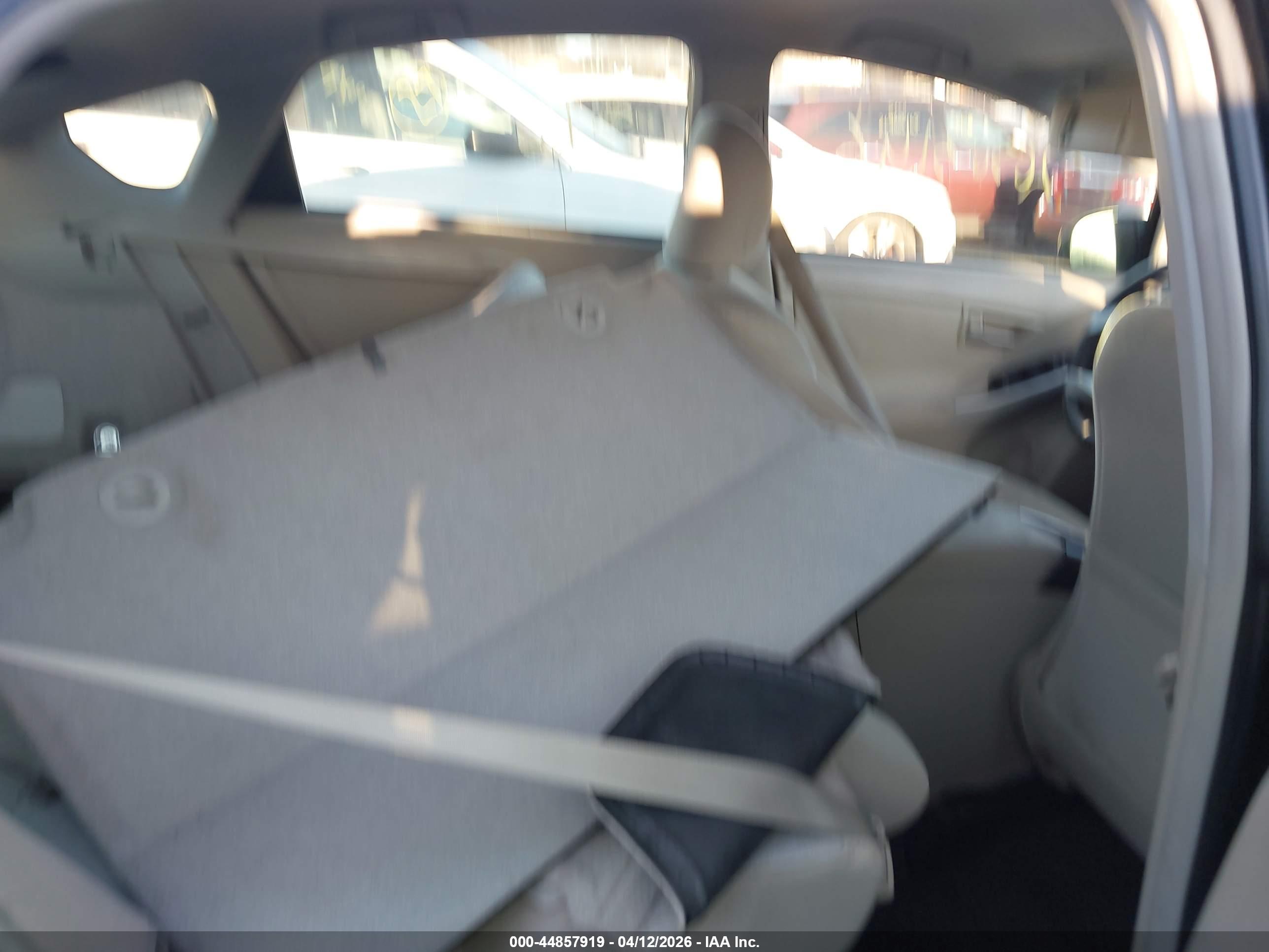 TOYOTA PRIUS image 8