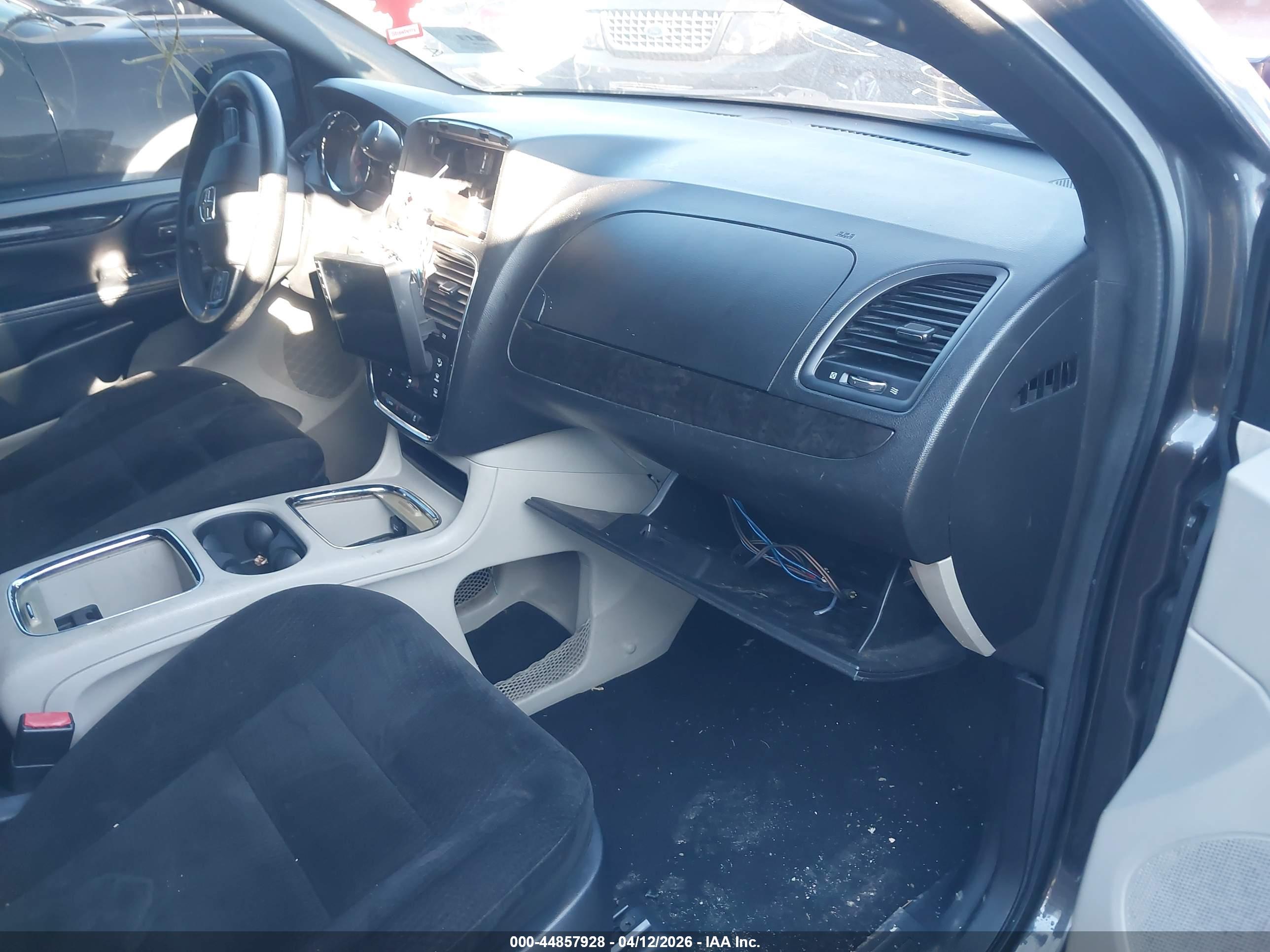 DODGE GRAND image 5