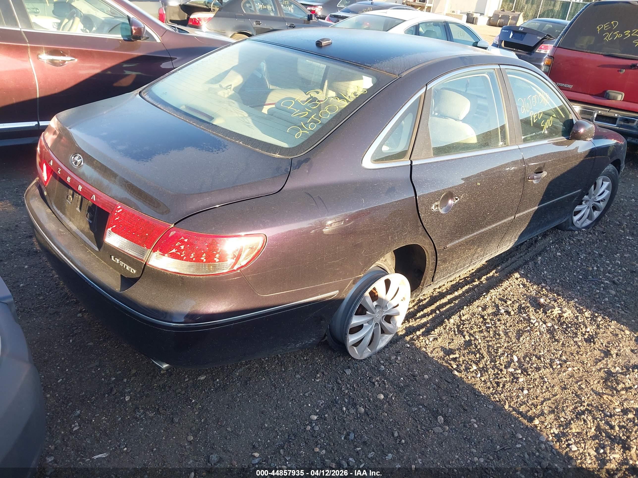 HYUNDAI AZERA image 4