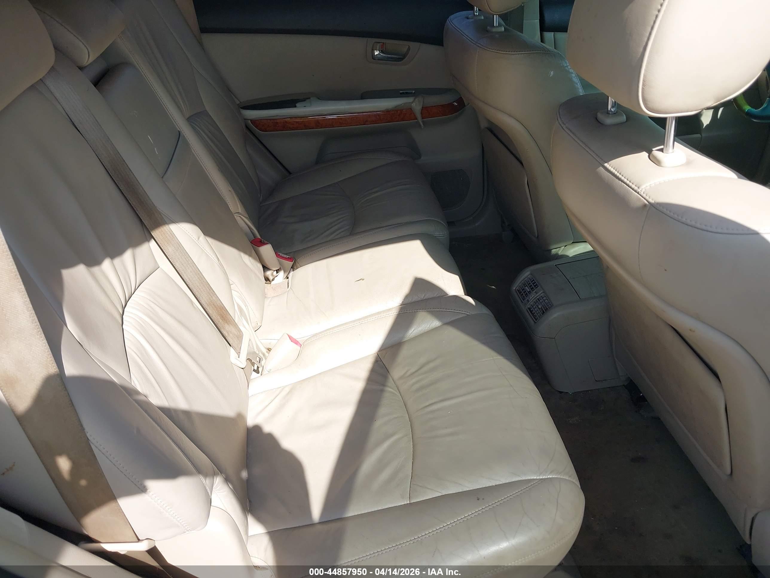 LEXUS RX image 8