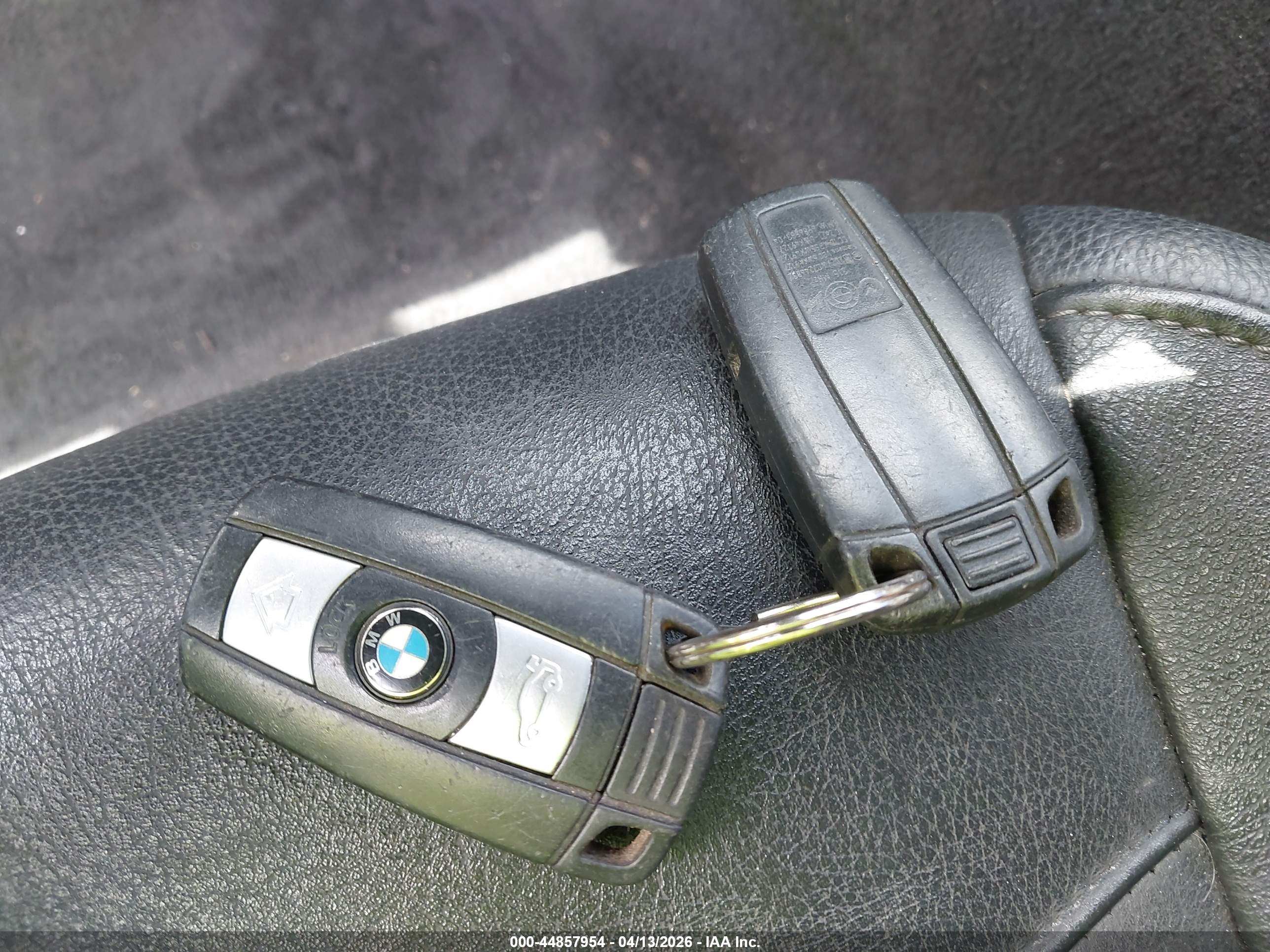 BMW 328I image 11