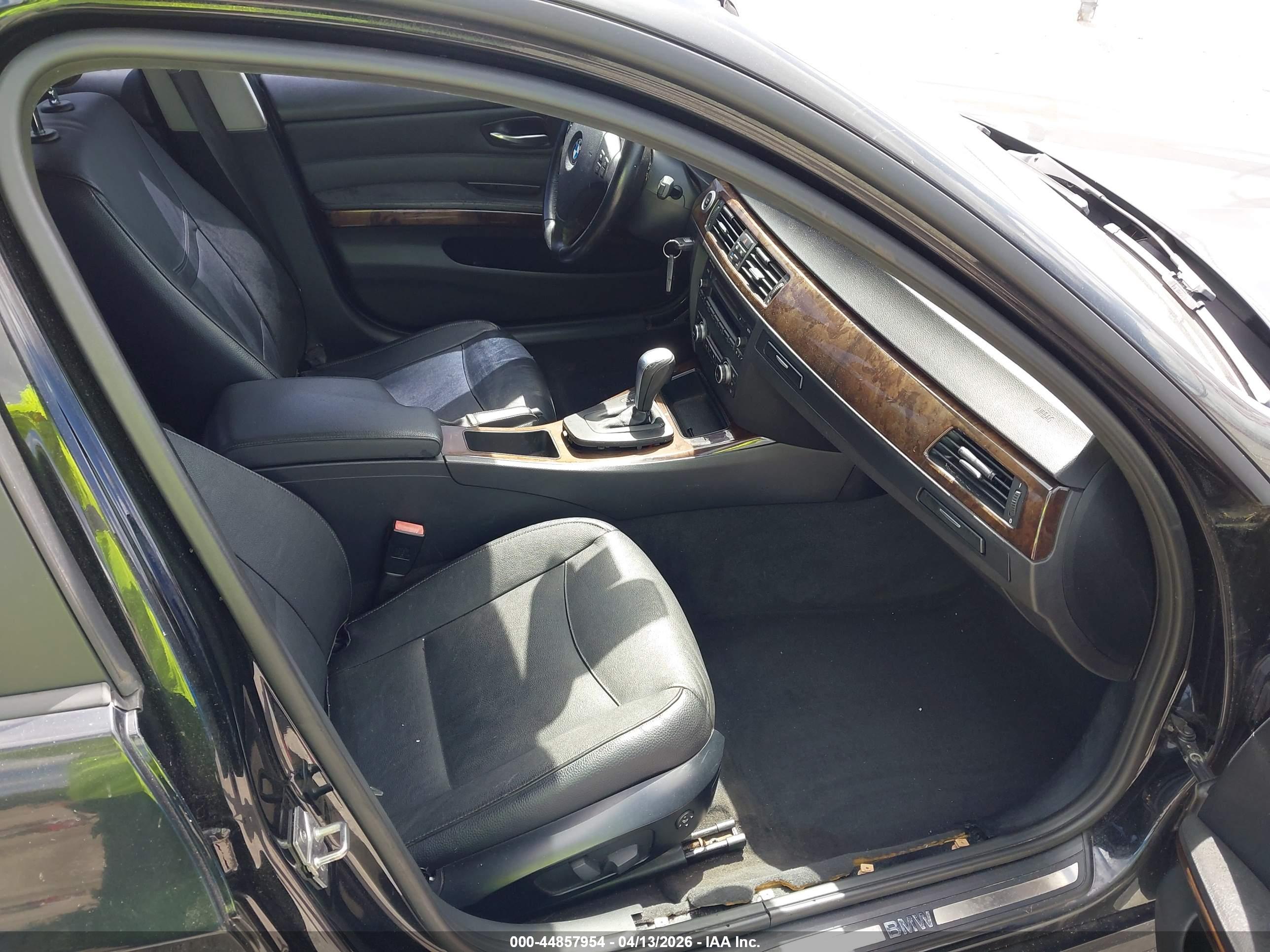 BMW 328I image 5