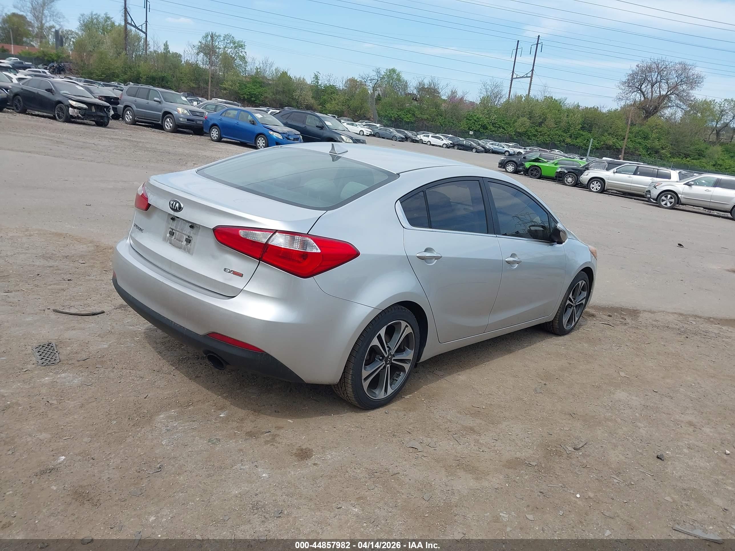 KIA FORTE image 4