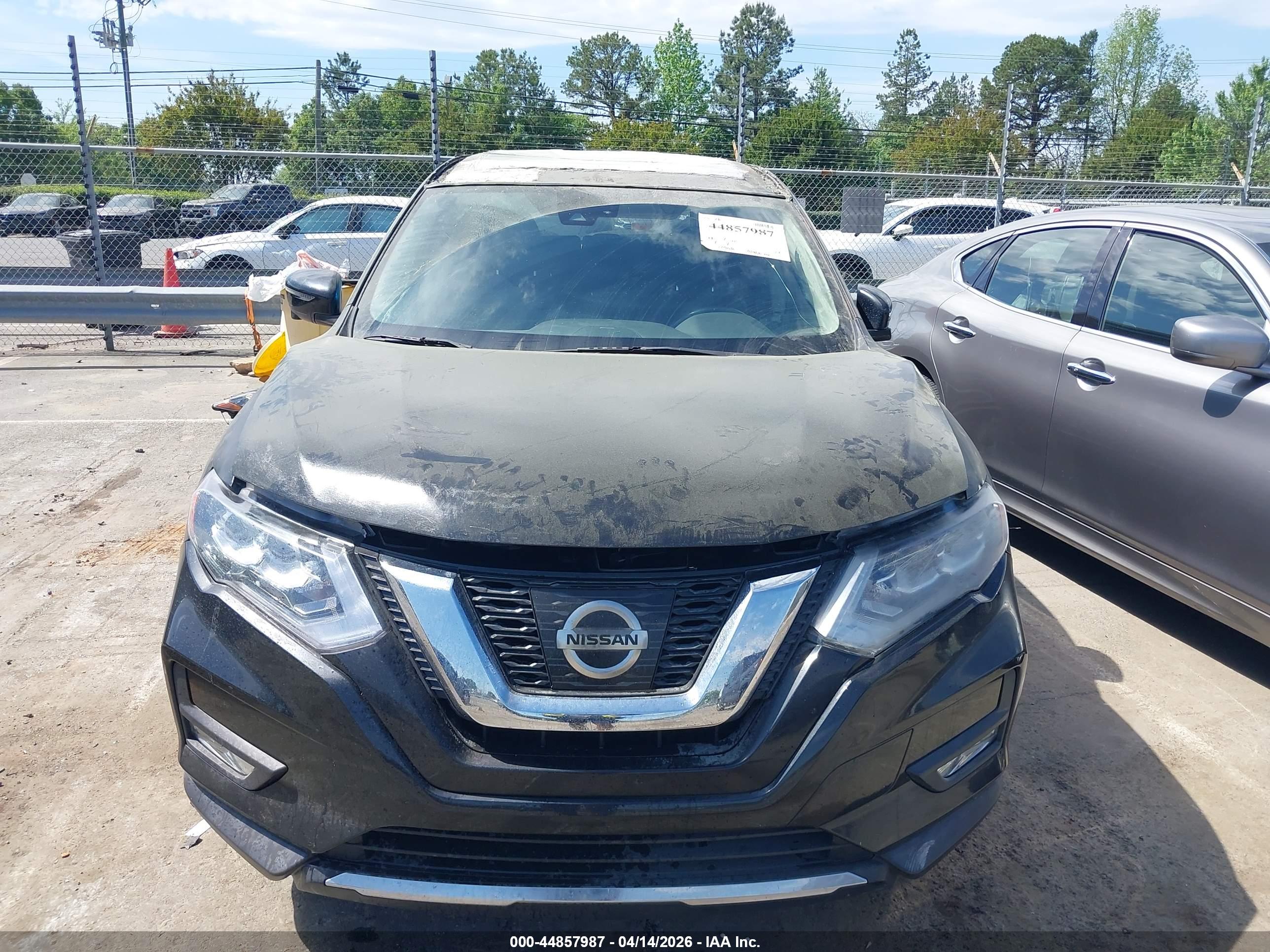 NISSAN ROGUE image 6