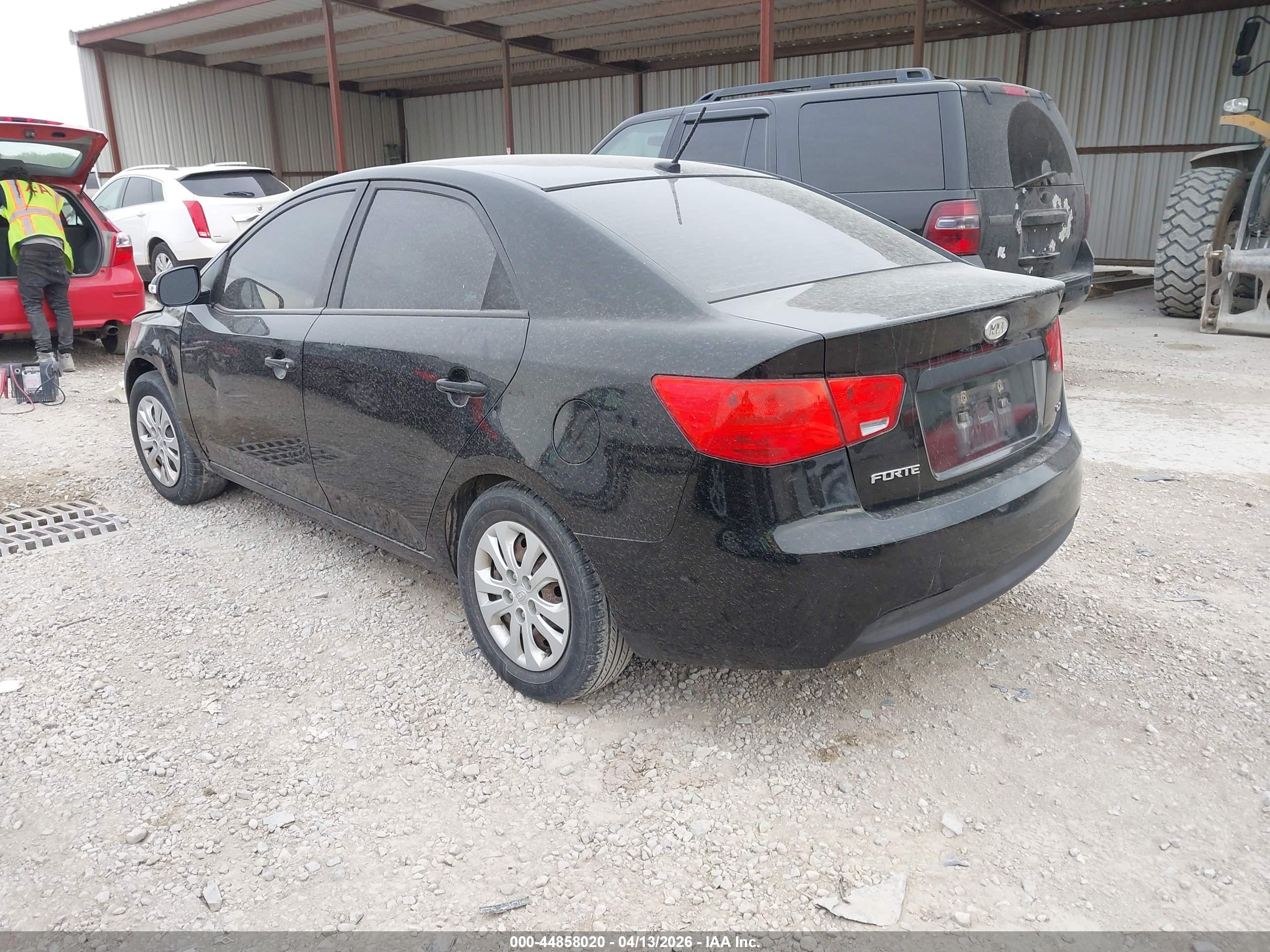 KIA FORTE image 3