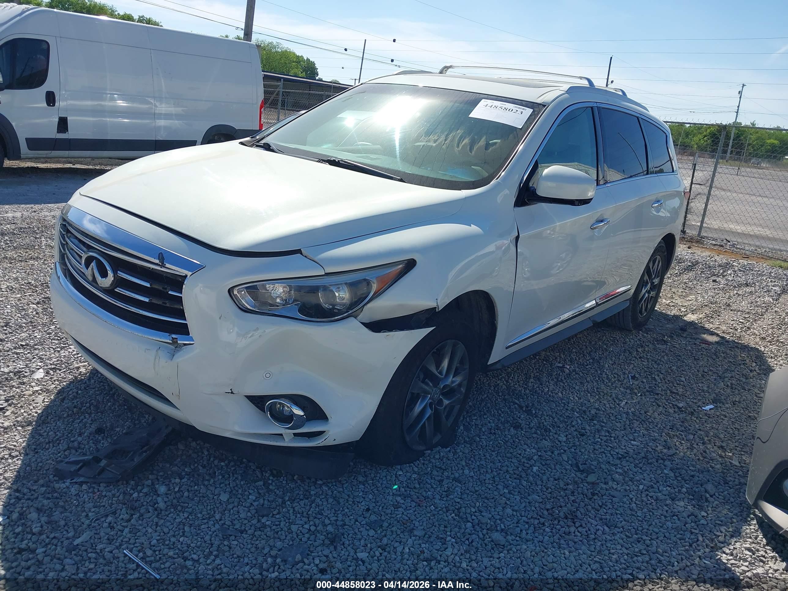 INFINITI JX35 image 2