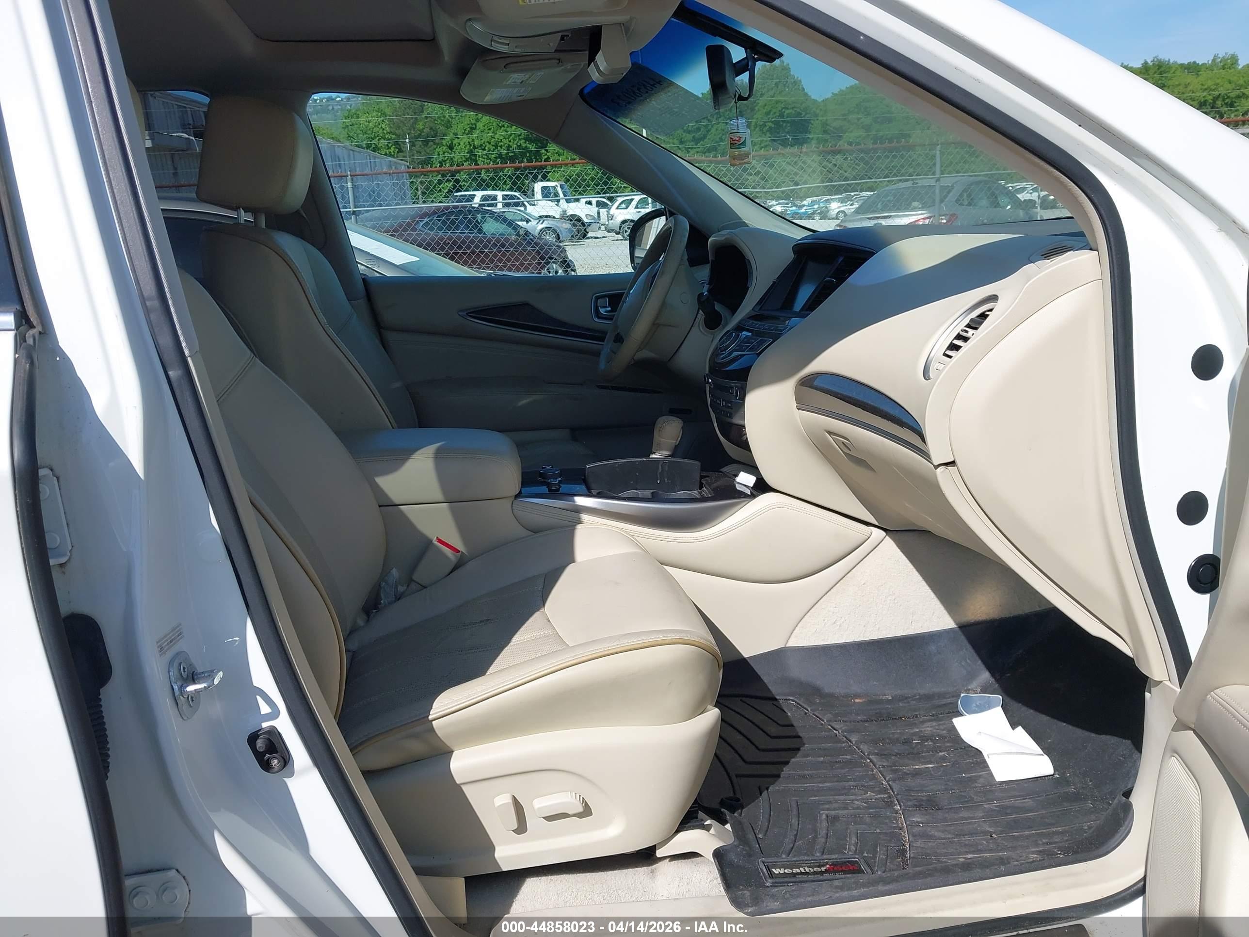 INFINITI JX35 image 5