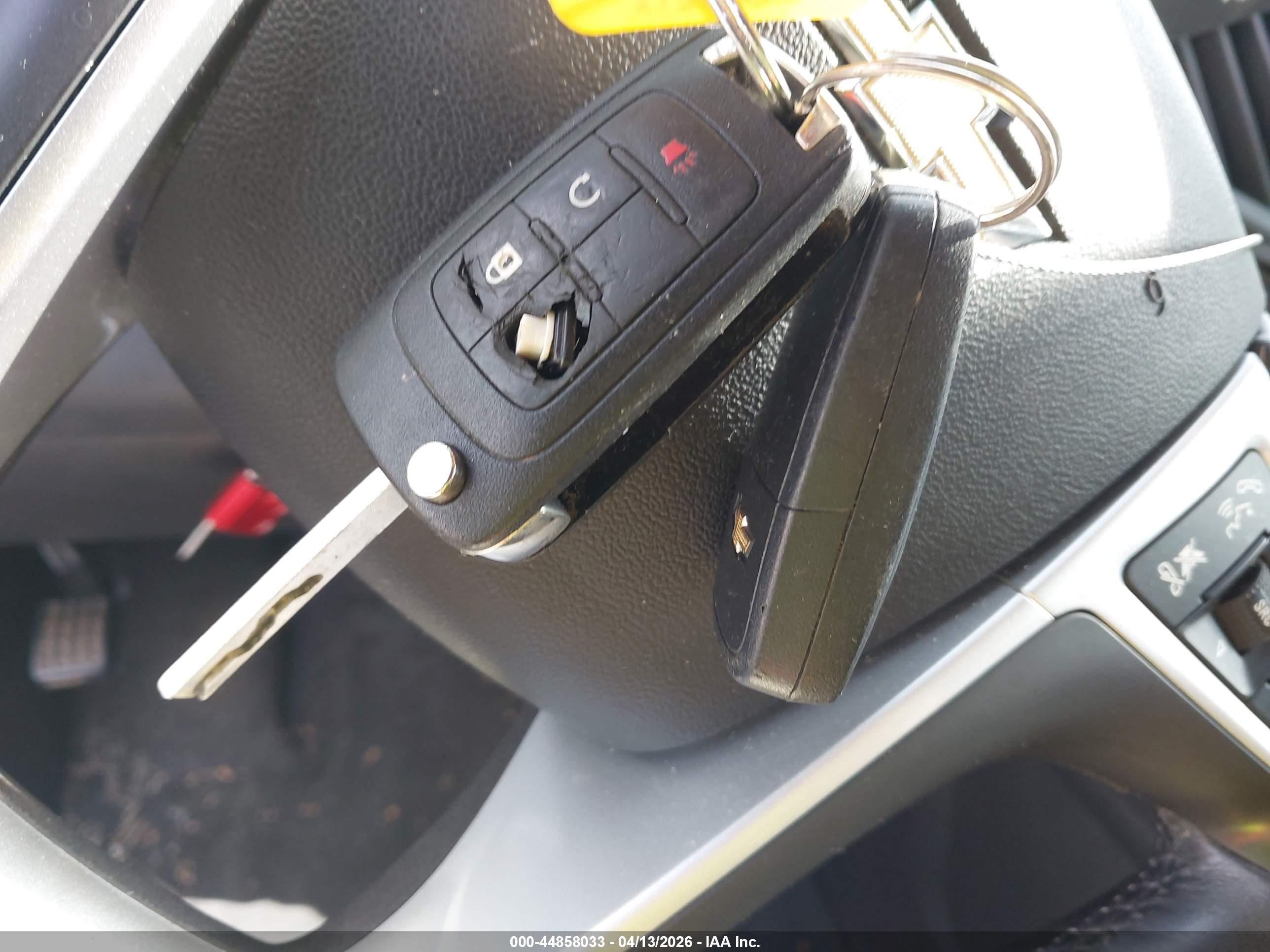 CHEVROLET EQUINOX image 11