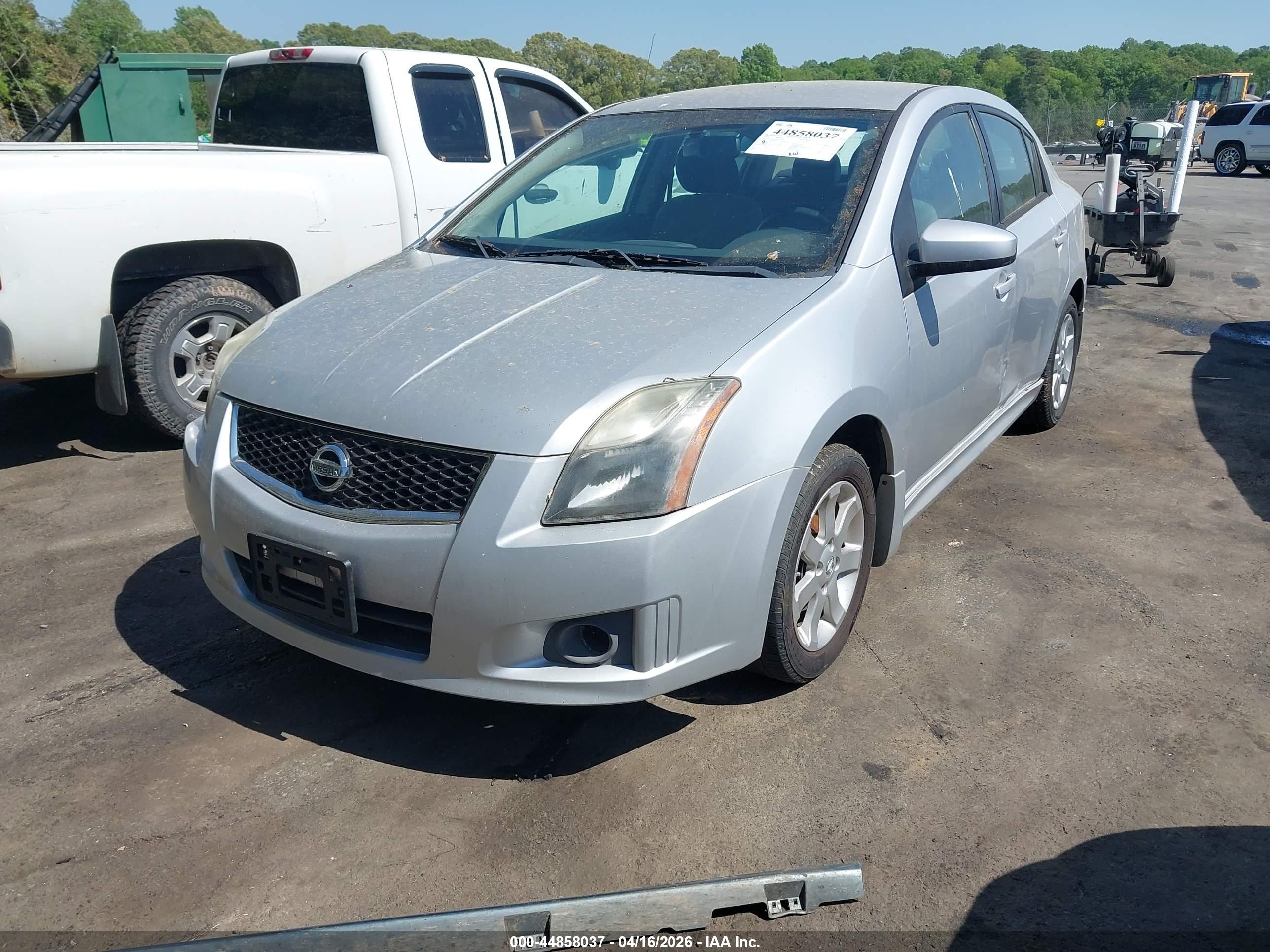 NISSAN SENTRA image 2