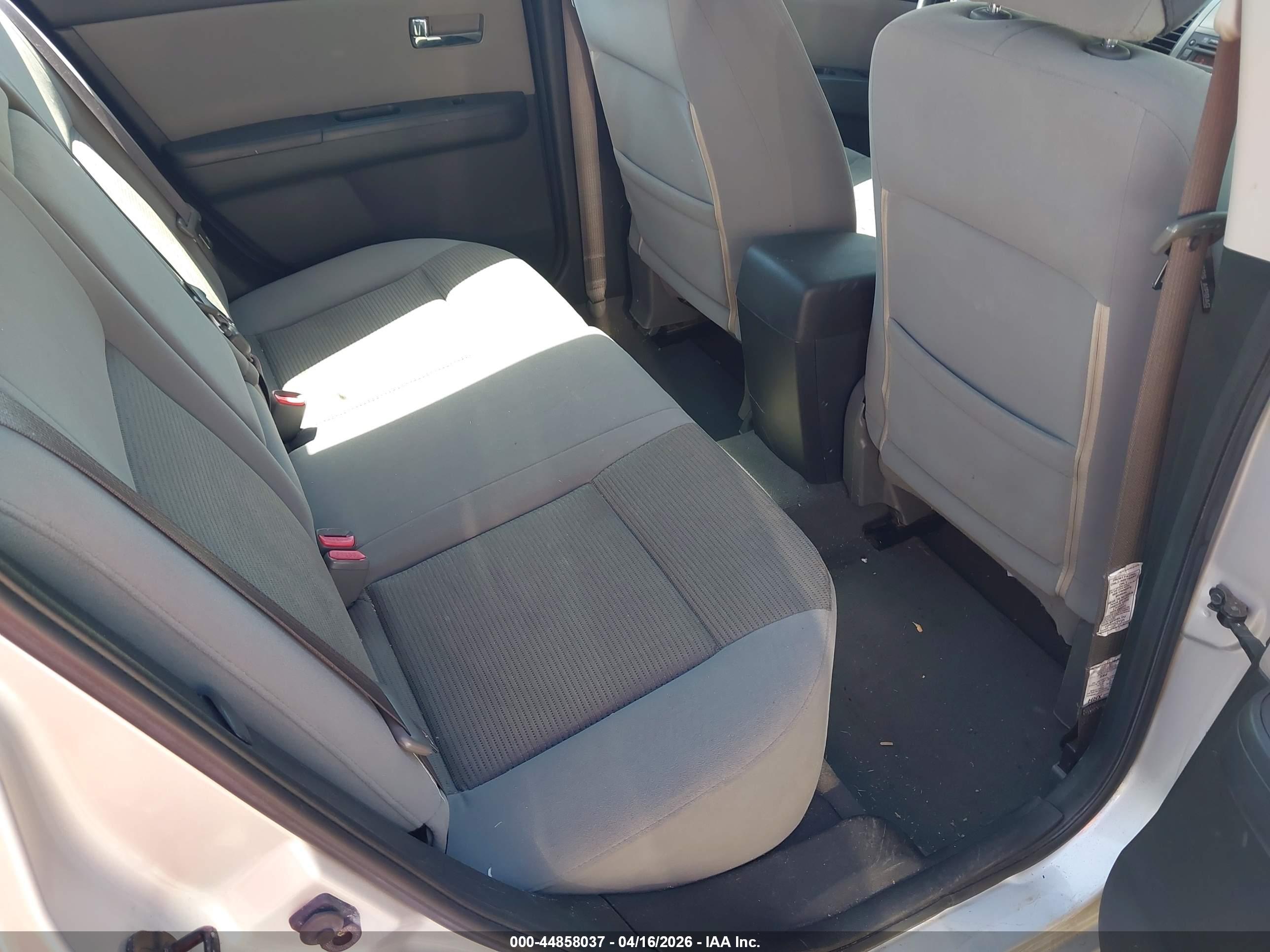 NISSAN SENTRA image 8