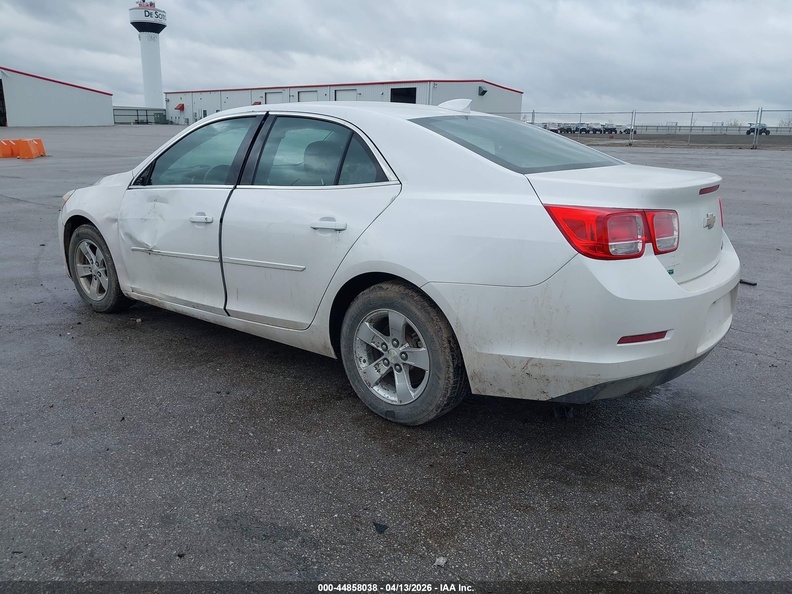 CHEVROLET MALIBU image 3