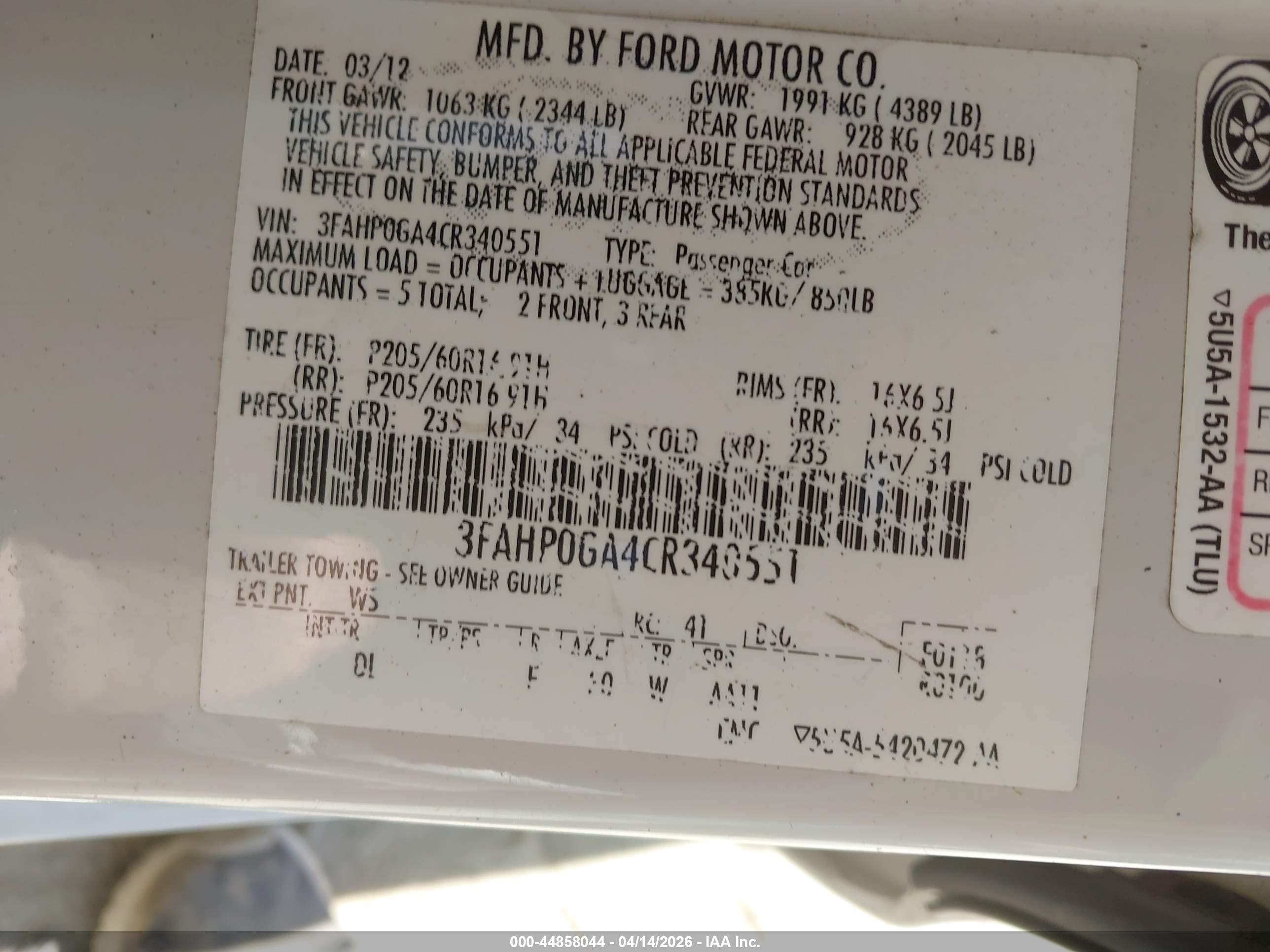 FORD FUSION image 9