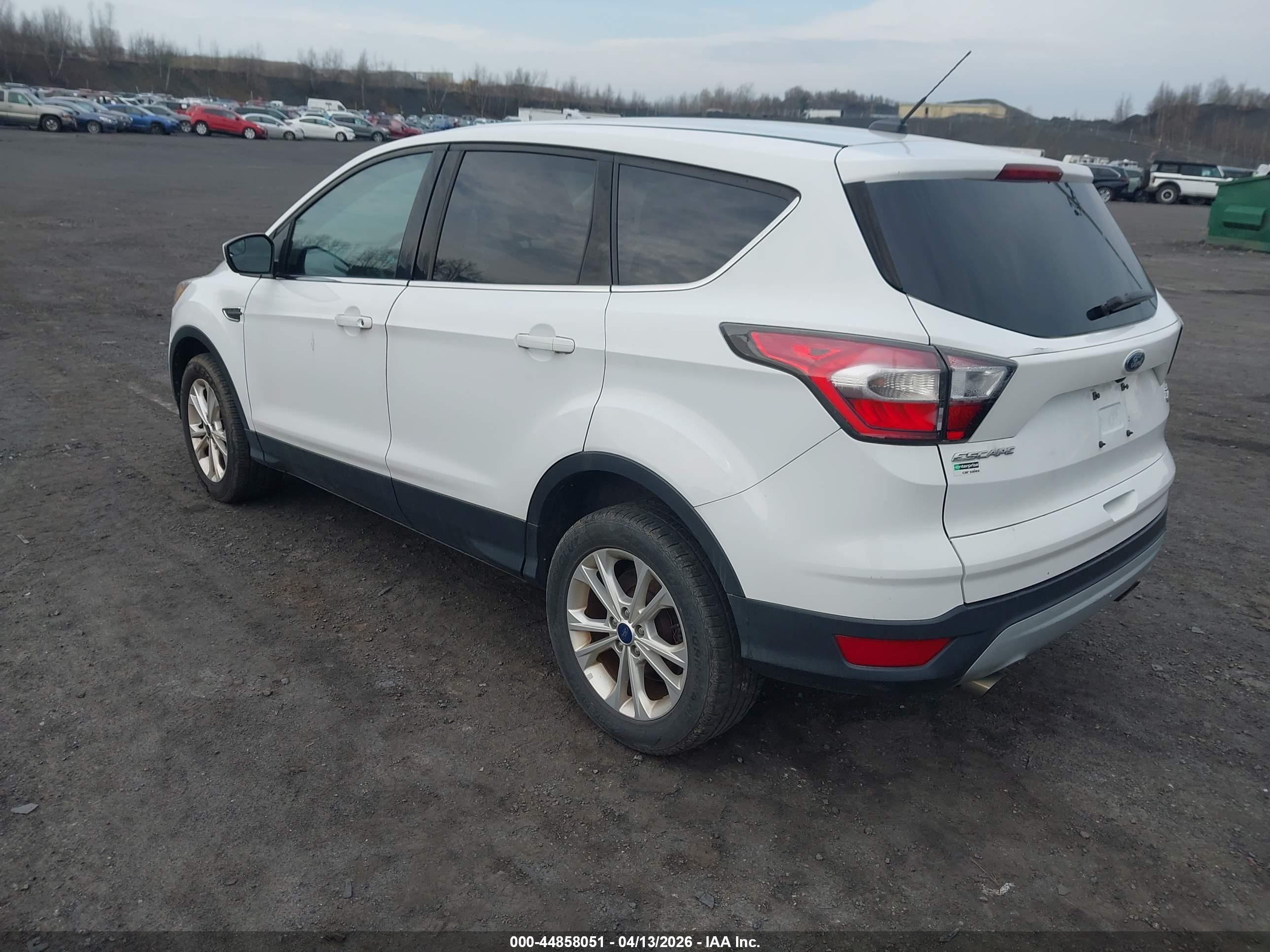 FORD ESCAPE image 3