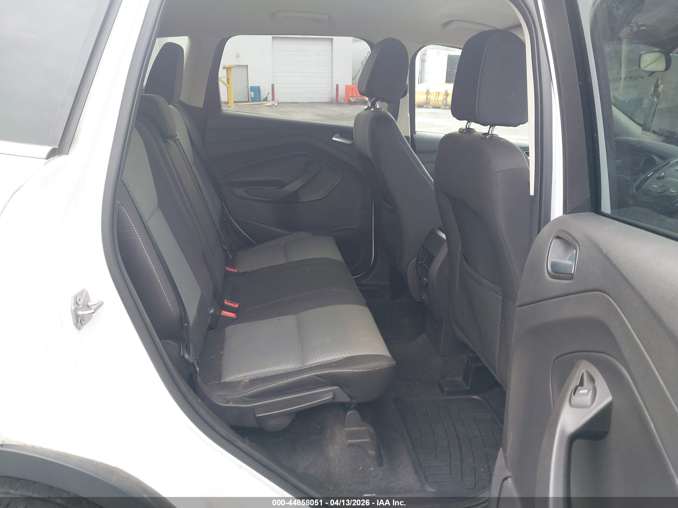 FORD ESCAPE image 8
