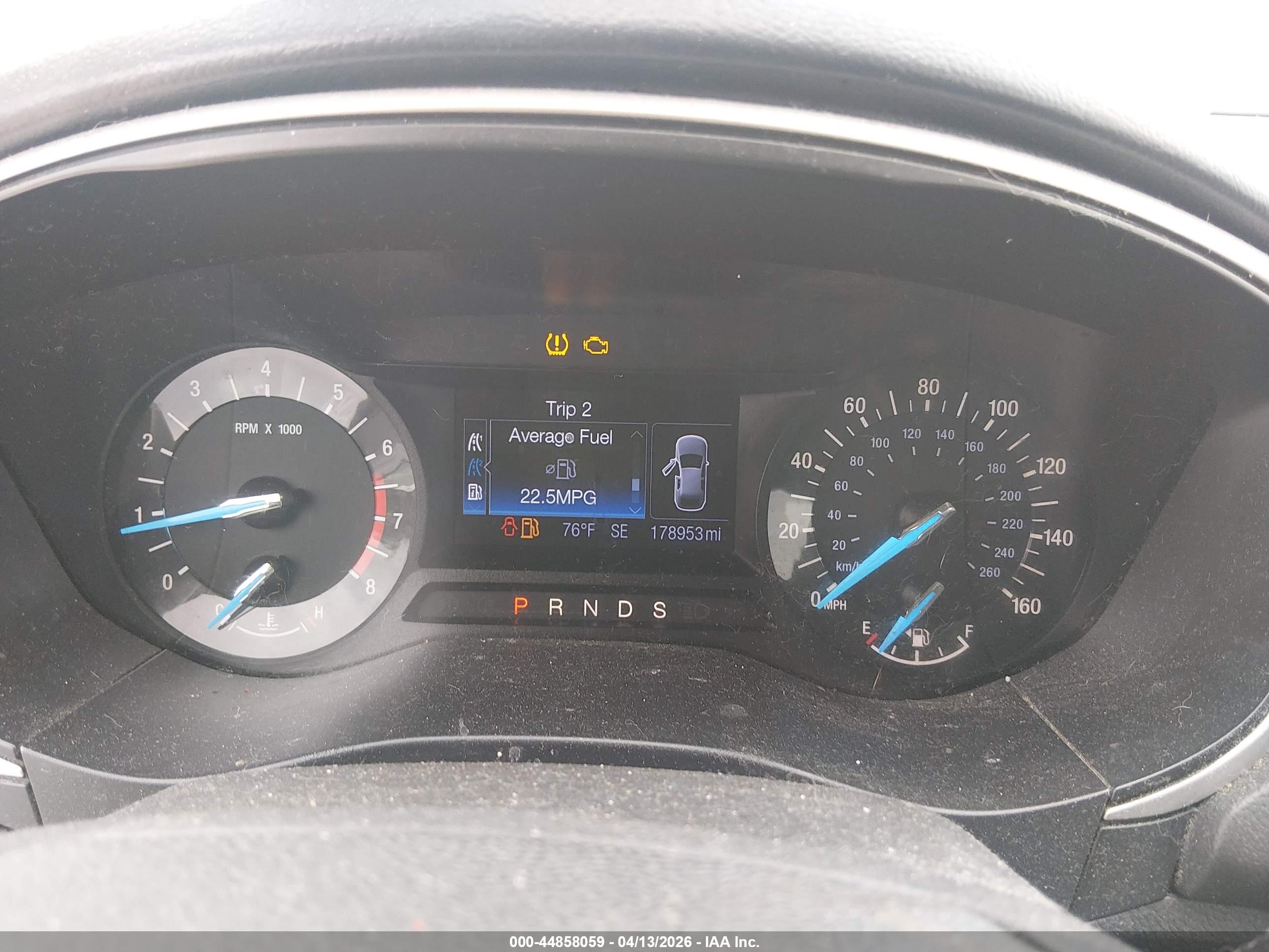 FORD FUSION image 7