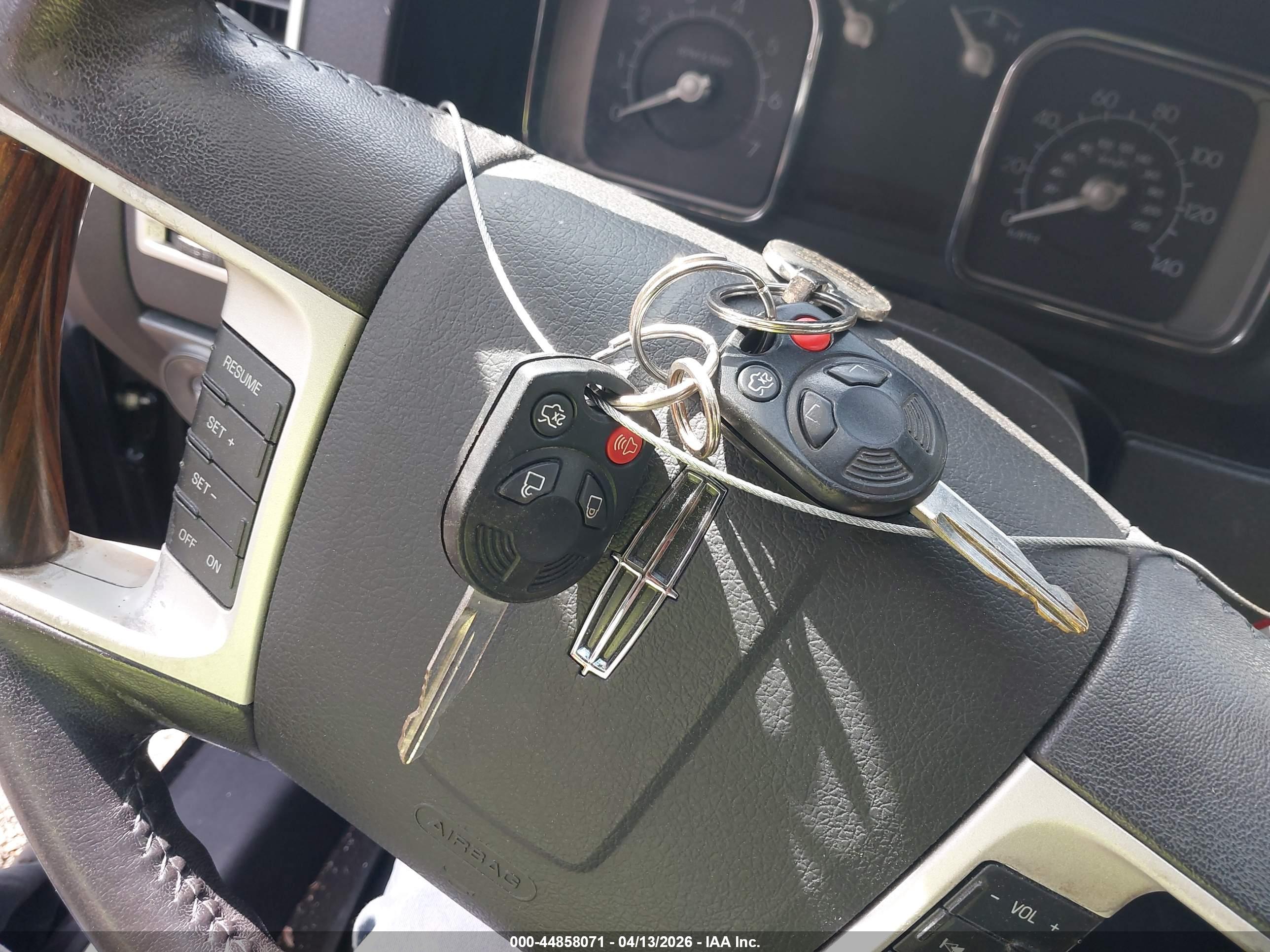 LINCOLN MKX image 11