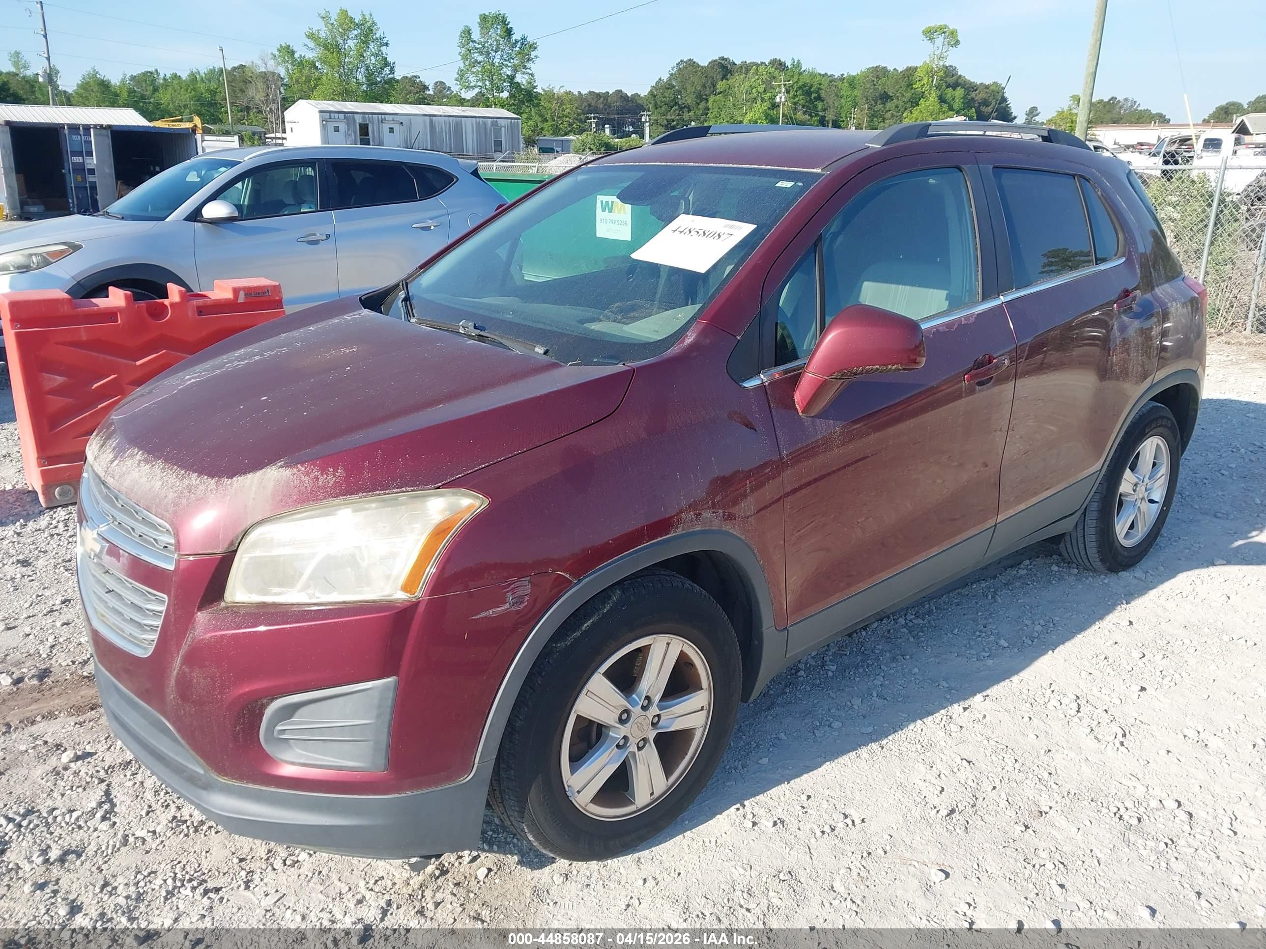 CHEVROLET TRAX image 2