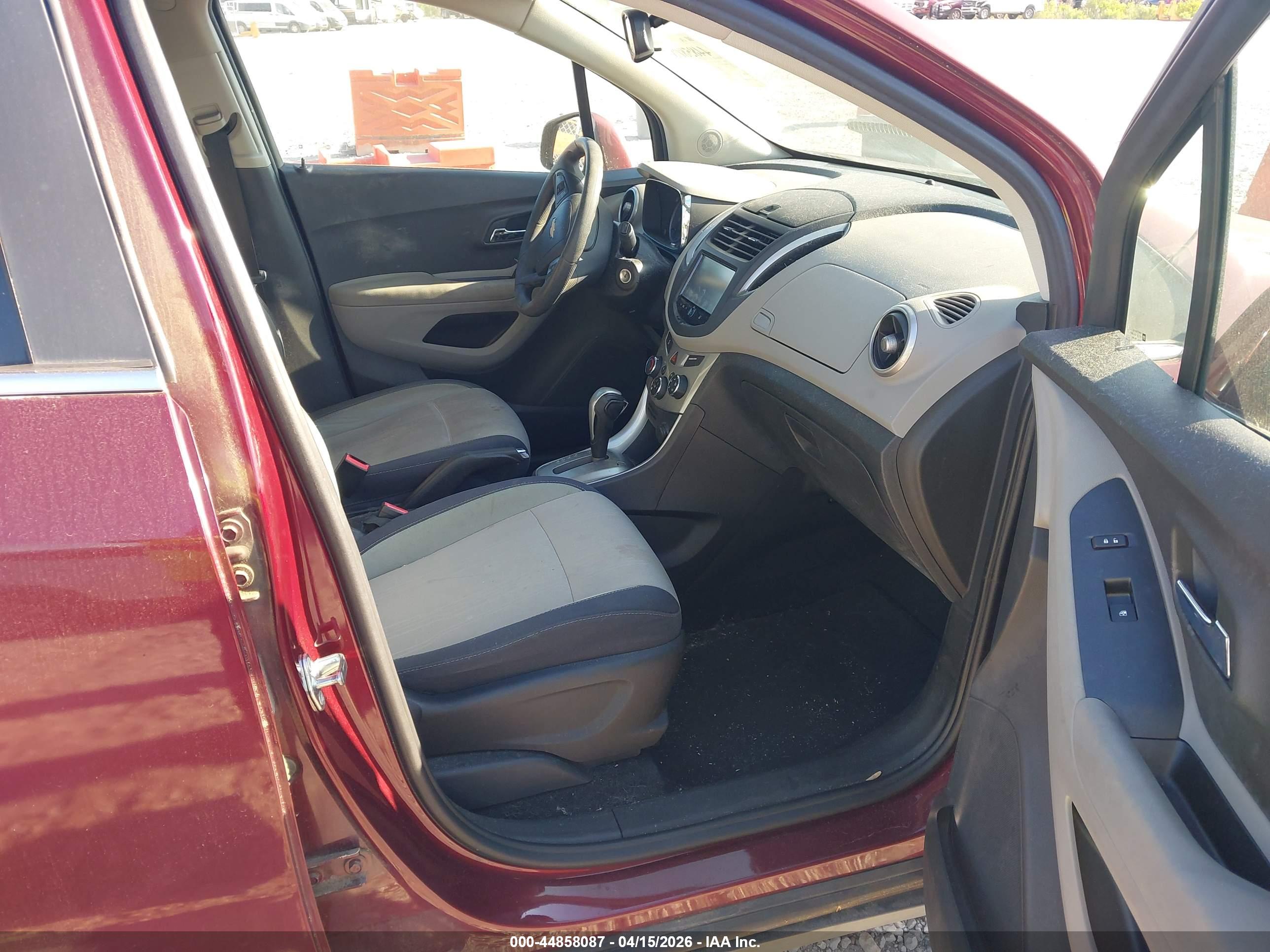 CHEVROLET TRAX image 5