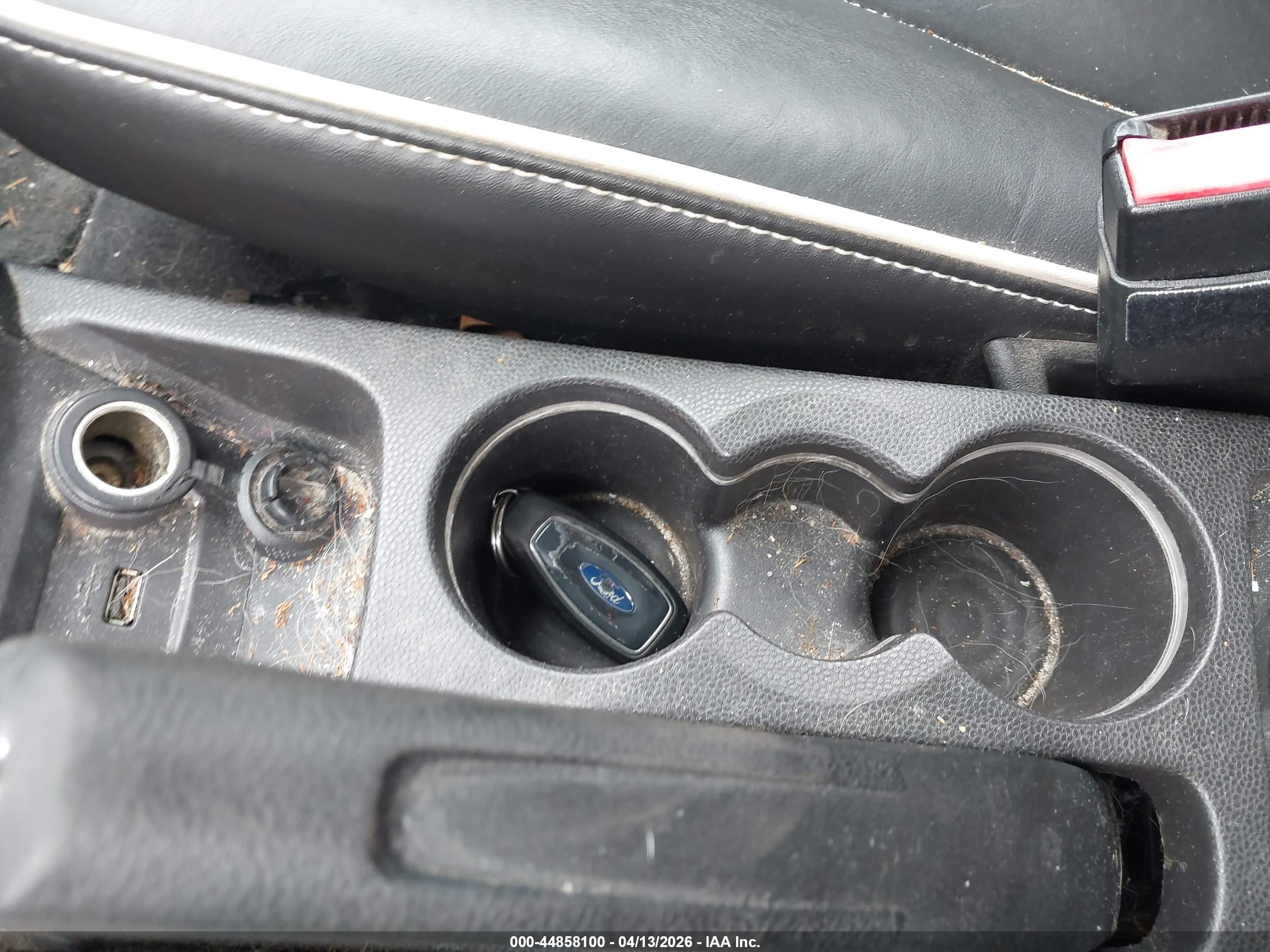 FORD FIESTA image 11
