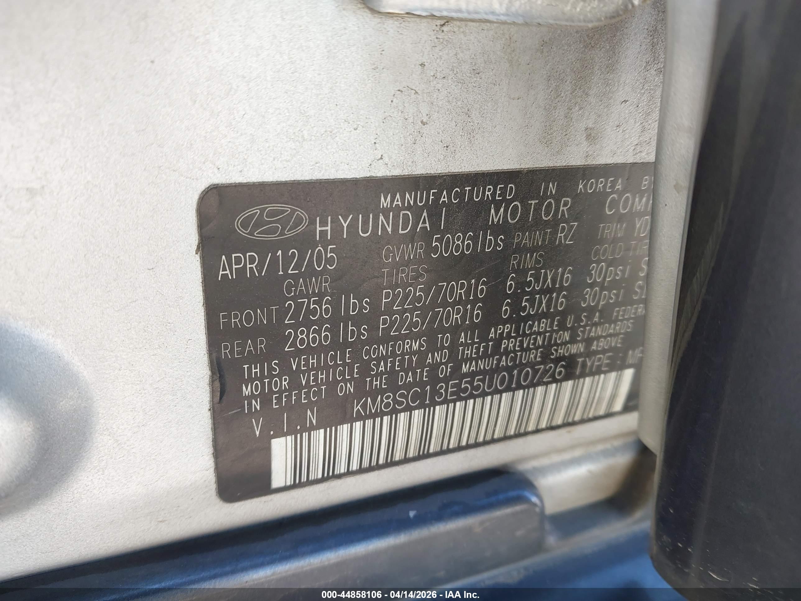 HYUNDAI SANTA image 9