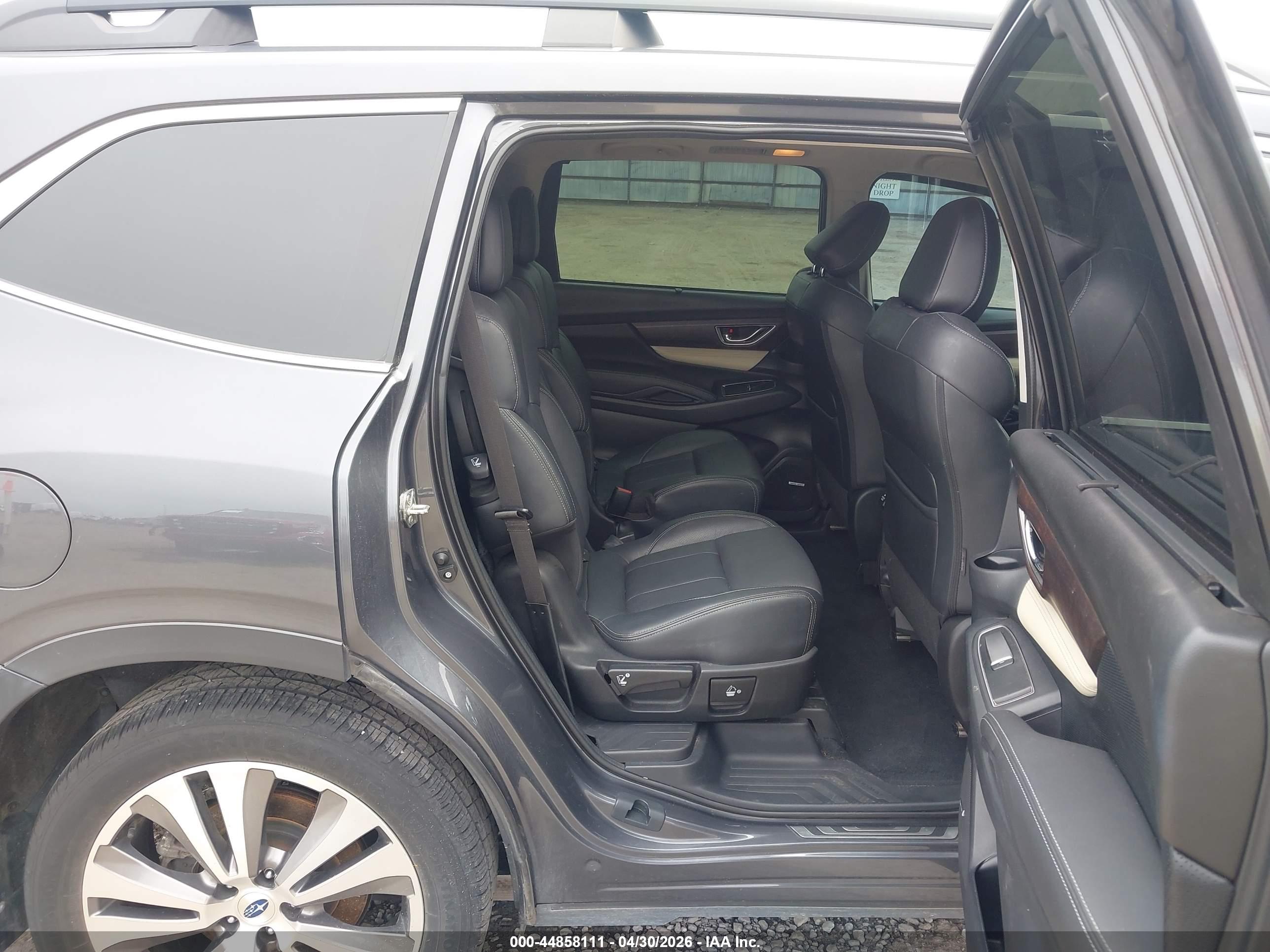 SUBARU ASCENT image 8