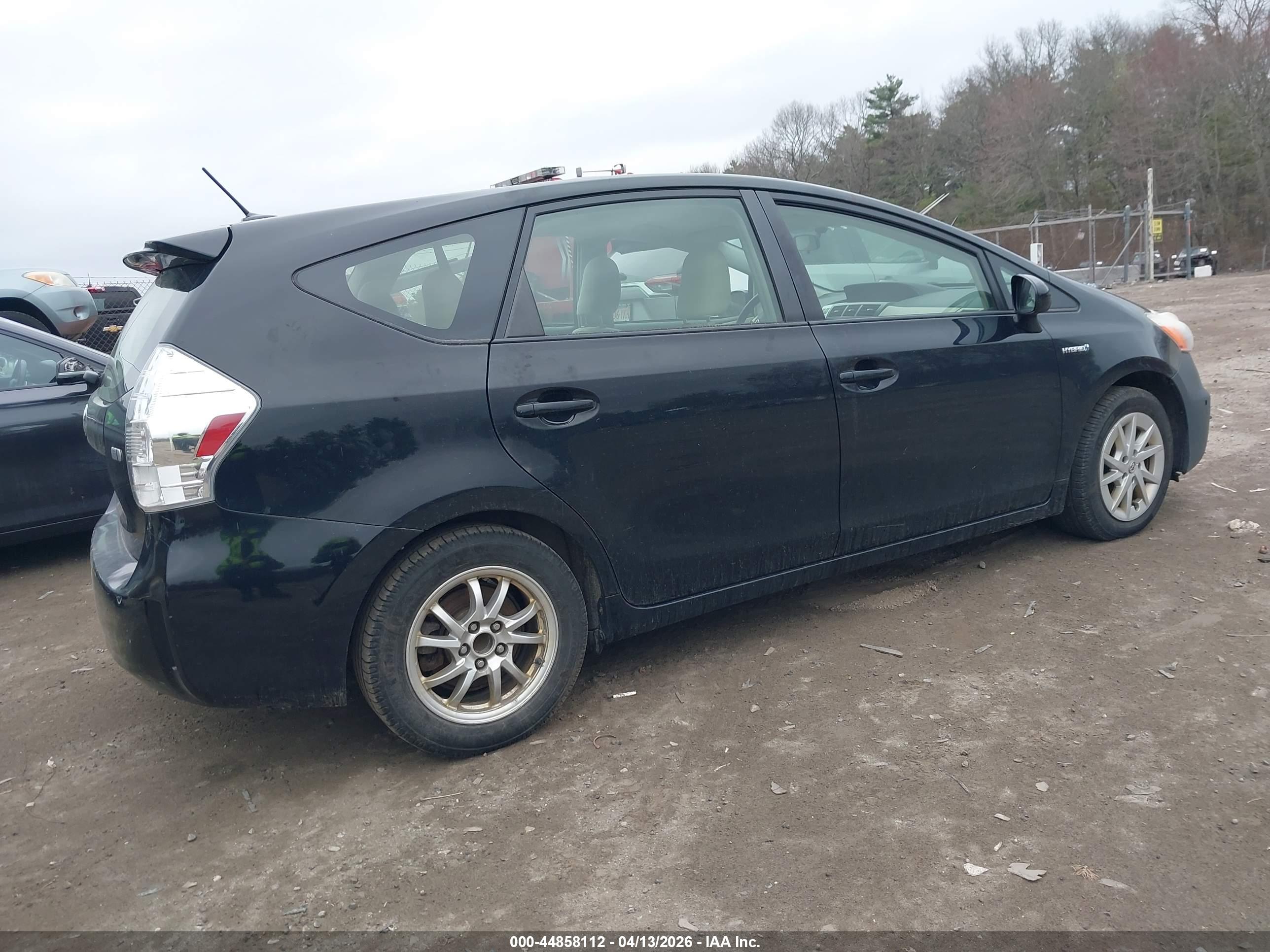 TOYOTA PRIUS image 4