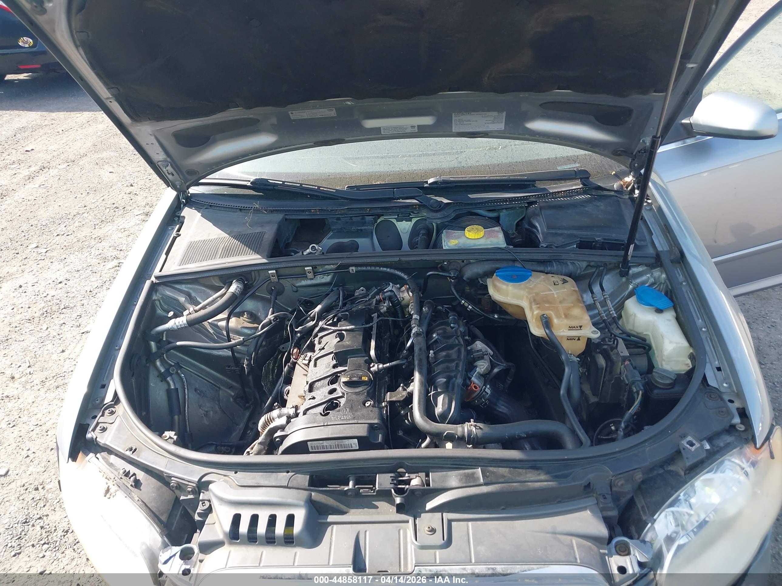 AUDI A4 image 10