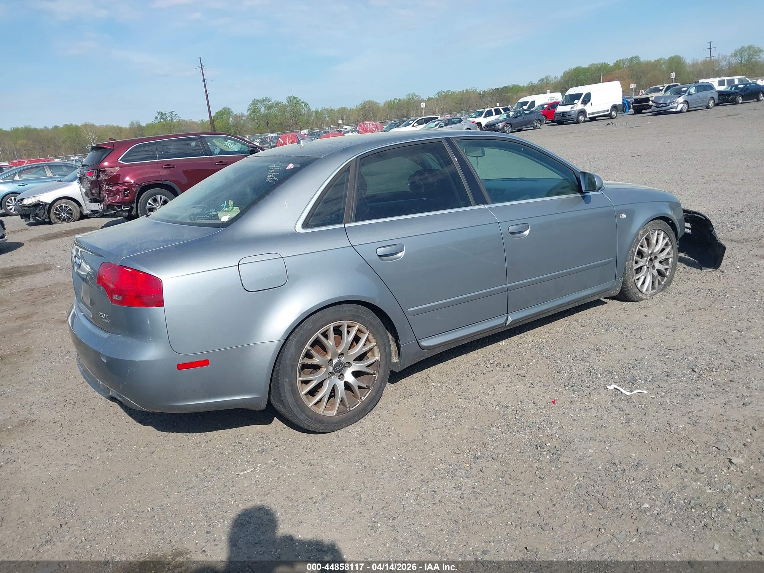 AUDI A4 image 4