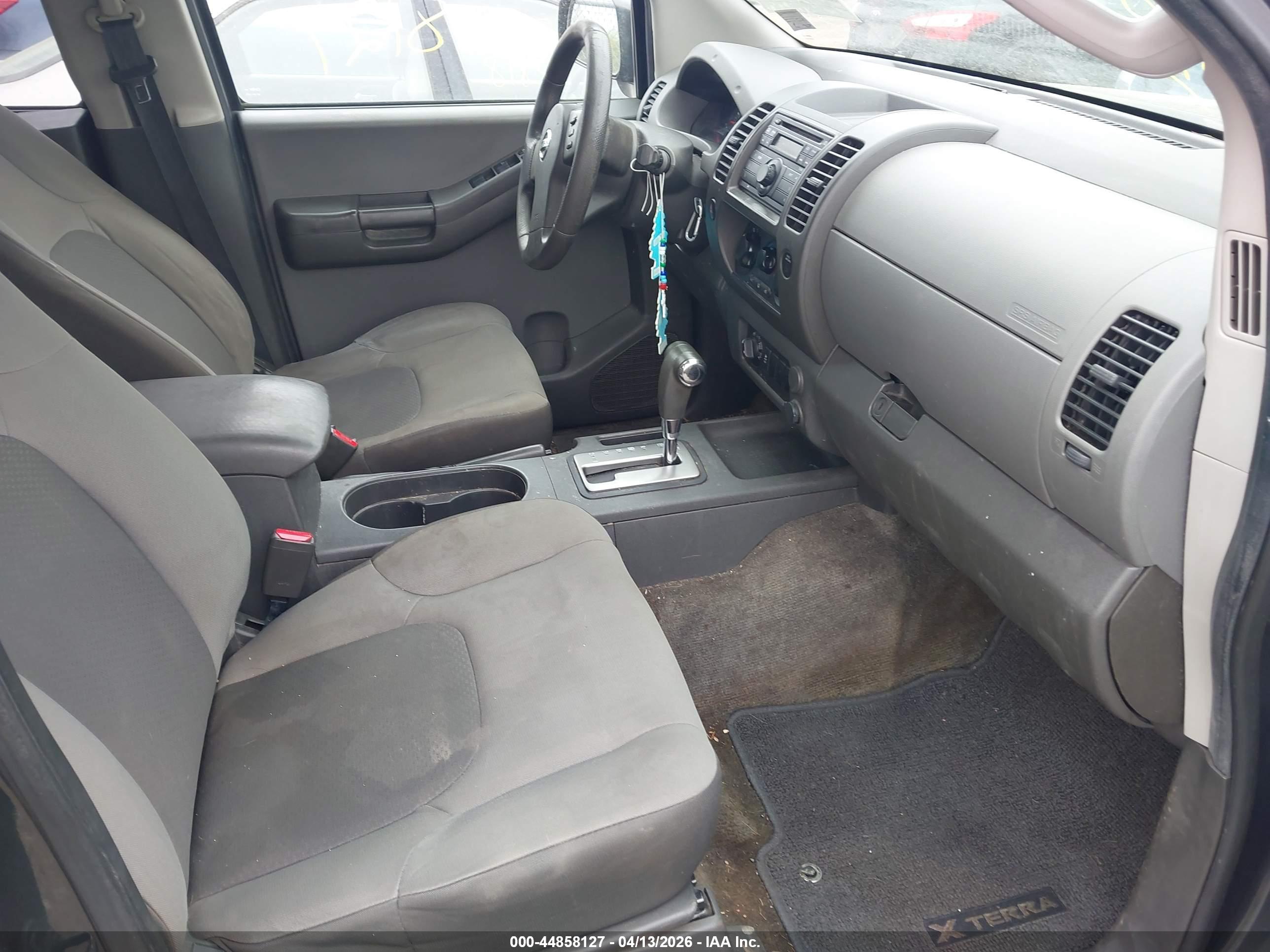 NISSAN XTERRA image 5