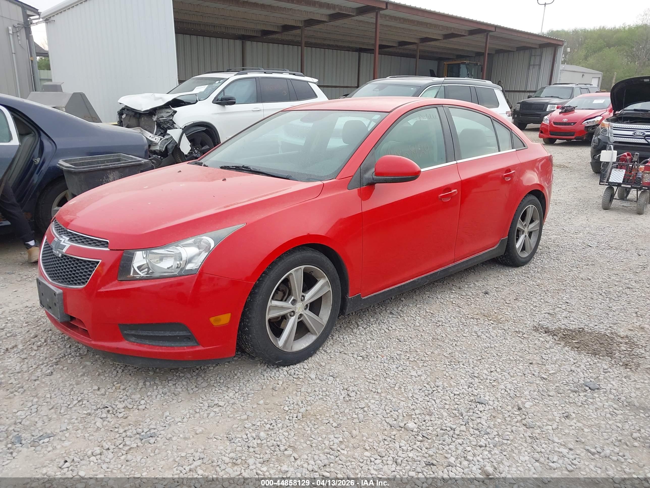 CHEVROLET CRUZE image 2