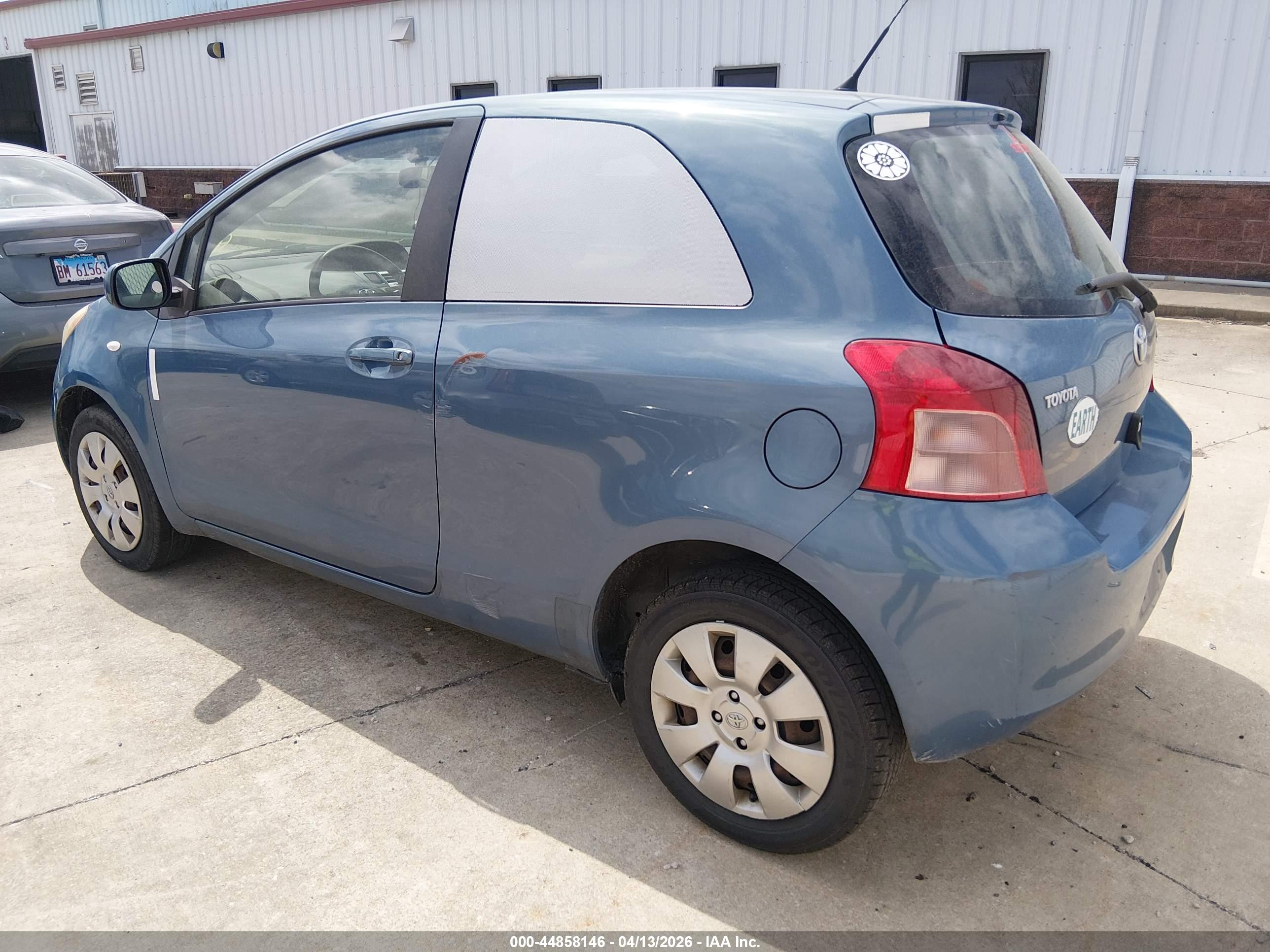 TOYOTA YARIS image 3