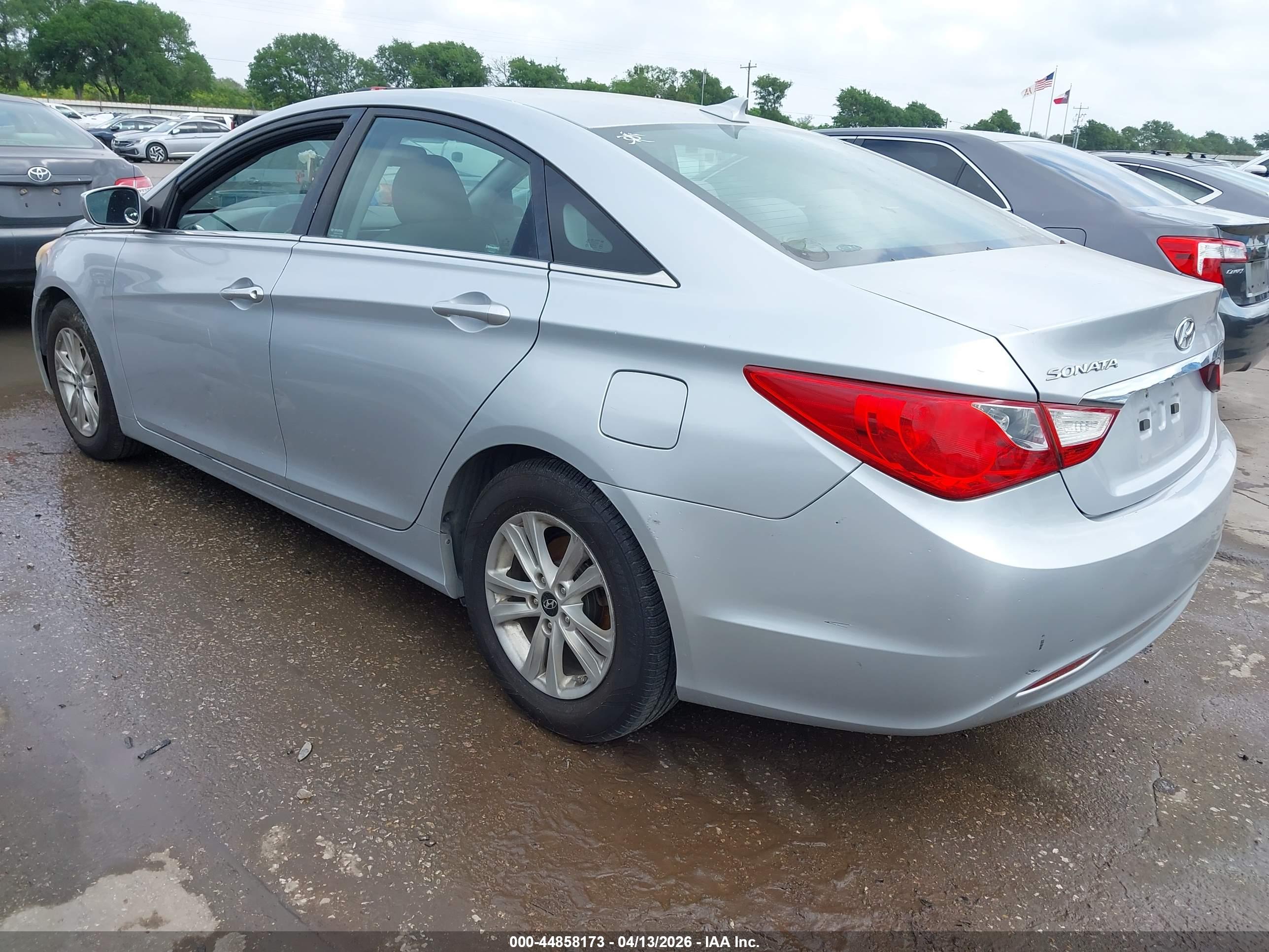 HYUNDAI SONATA image 3