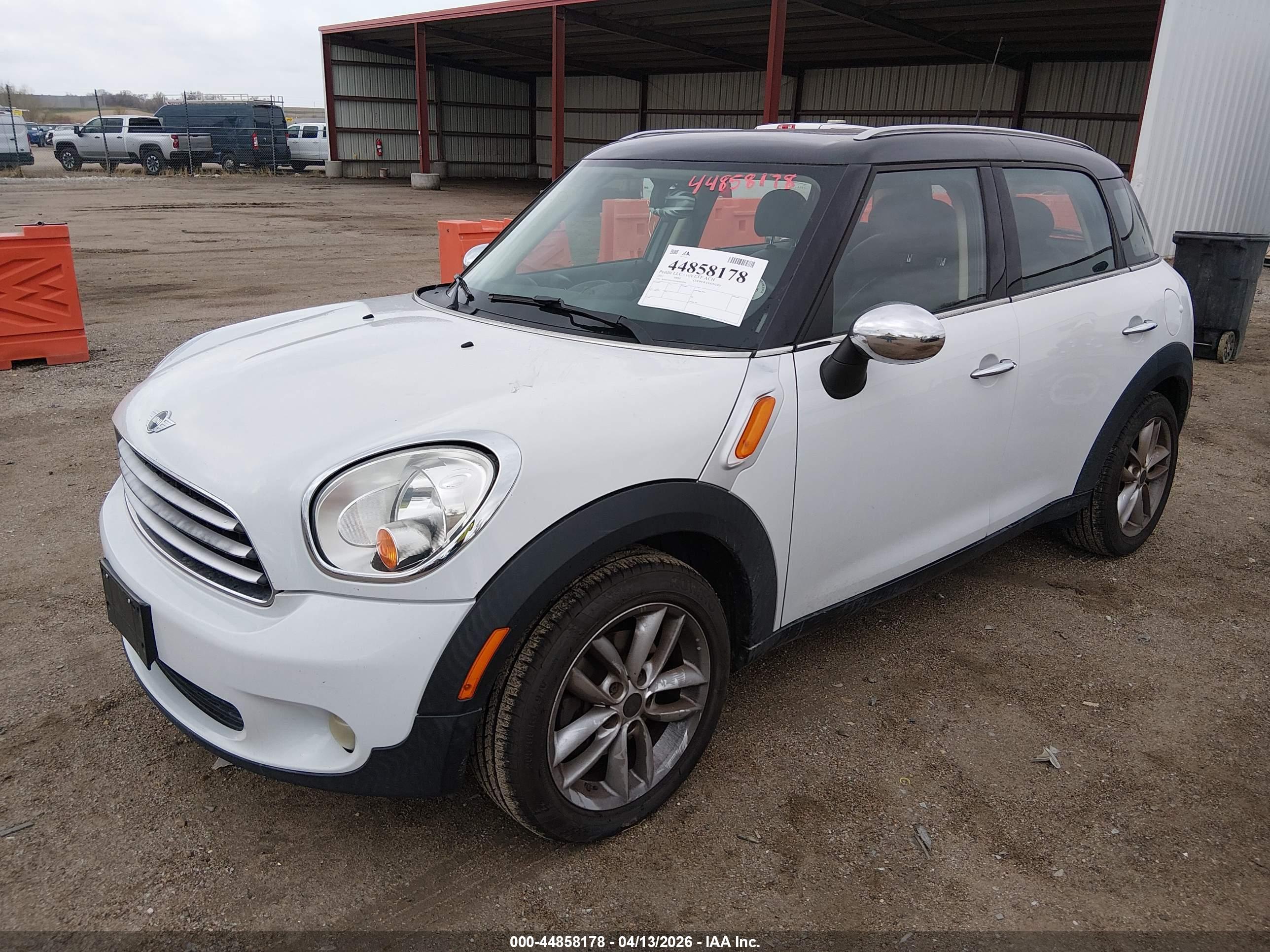 MINI COOPER image 2