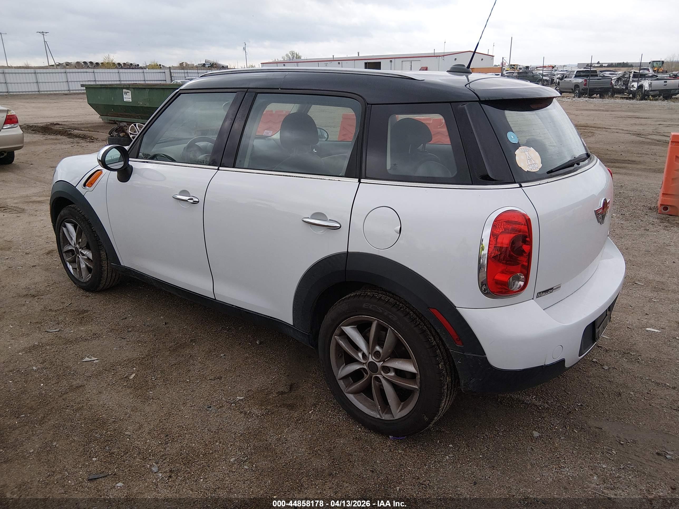 MINI COOPER image 3