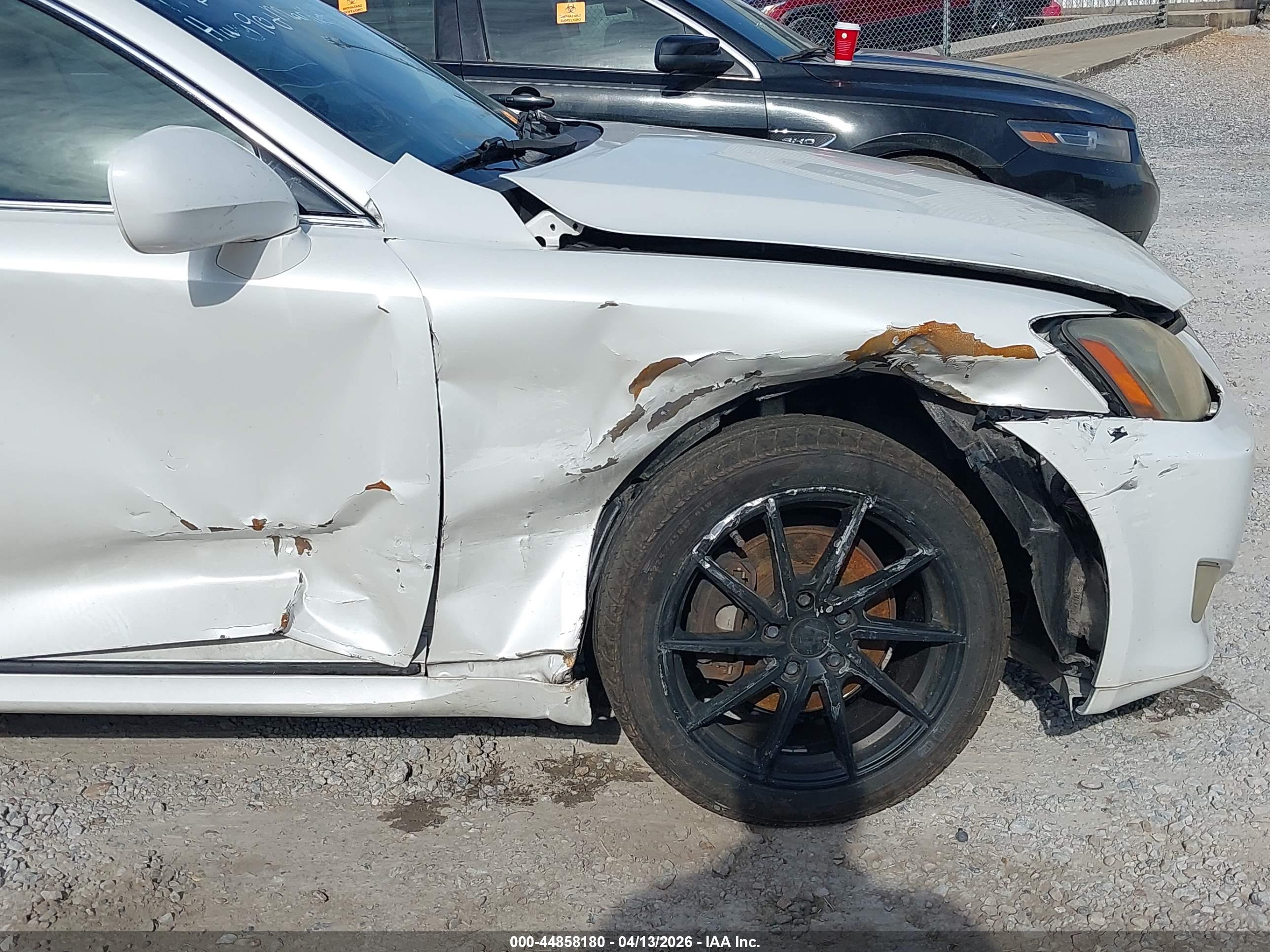 LEXUS IS image 6