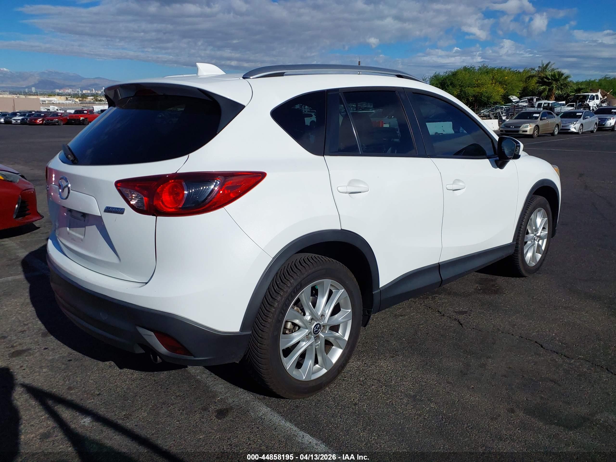 MAZDA CX-5 image 4