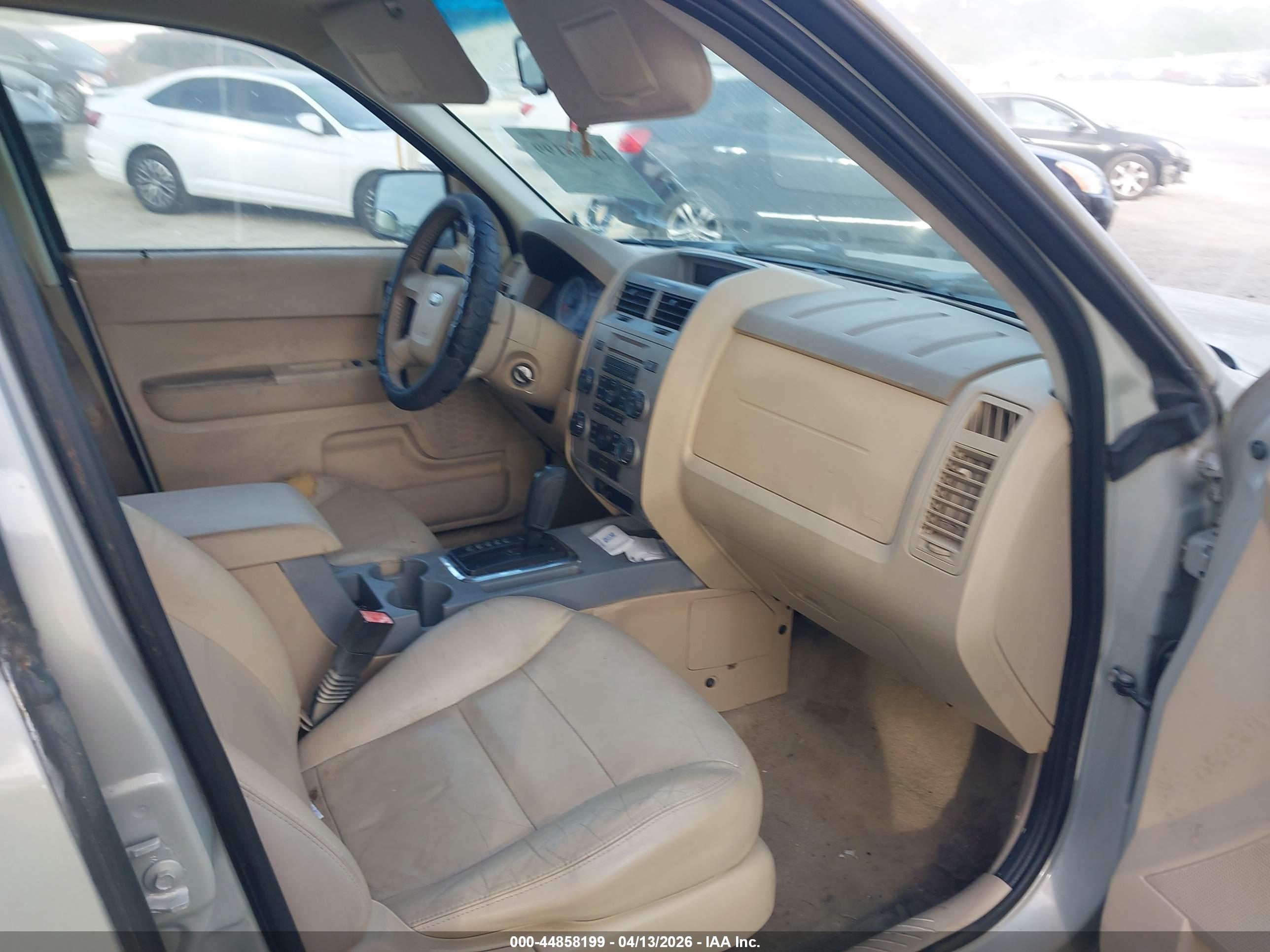FORD ESCAPE image 5