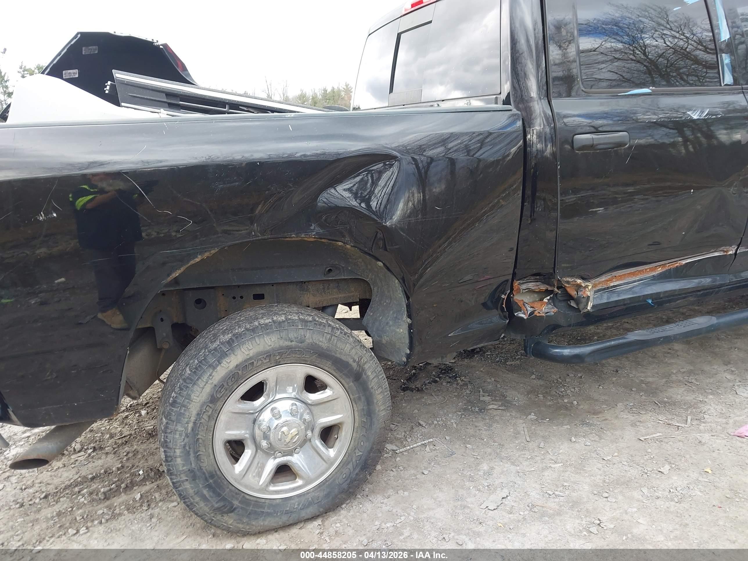 RAM 2500 image 6