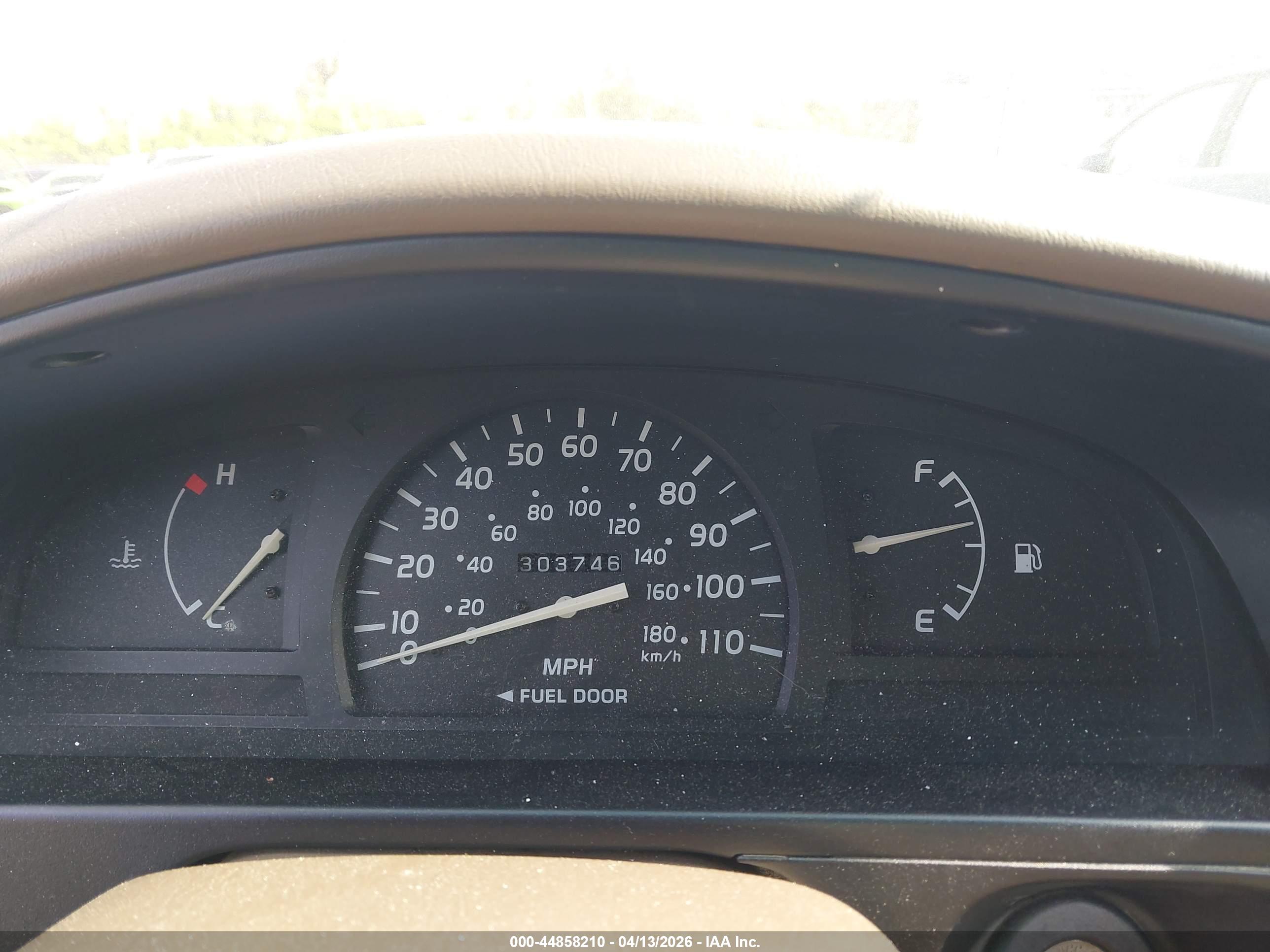 TOYOTA TACOMA image 7