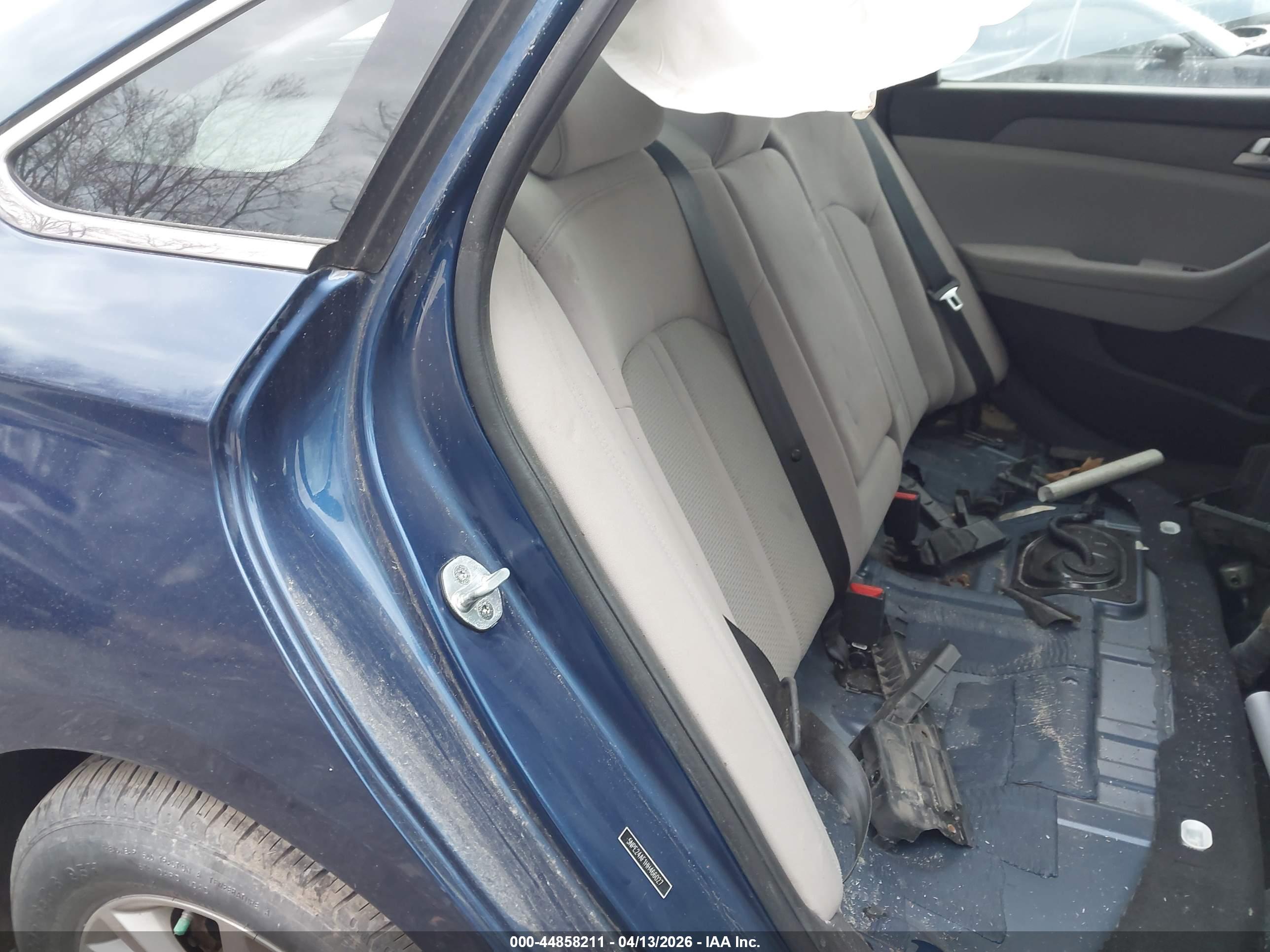 HYUNDAI SONATA image 8