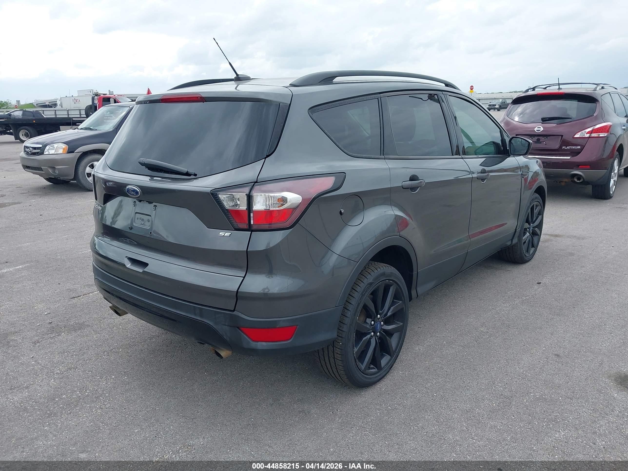 FORD ESCAPE image 4